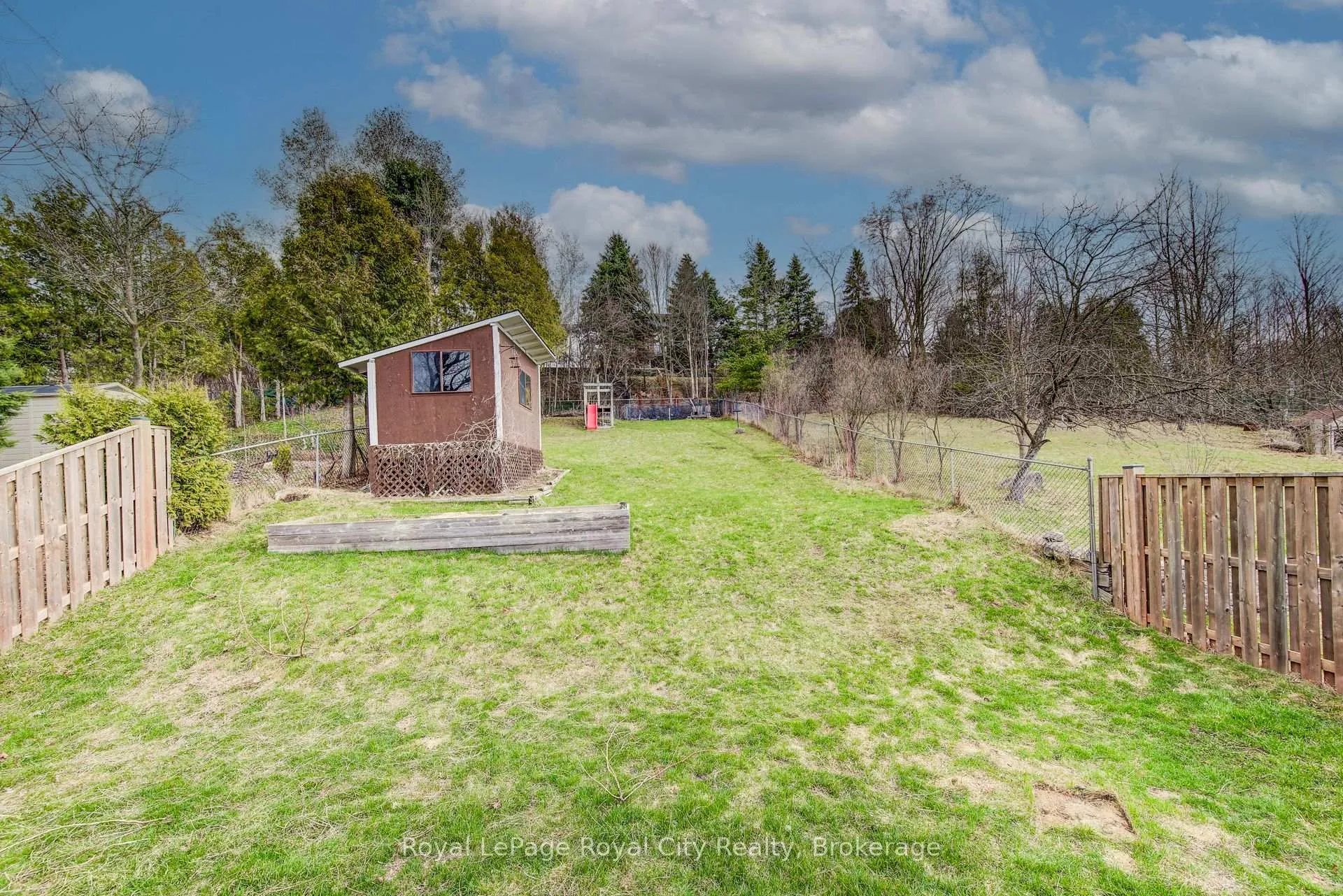 Photo 40 of 418 Imperial Road S, Guelph, Willow West/Sugarbush/West Acres — HOMEH