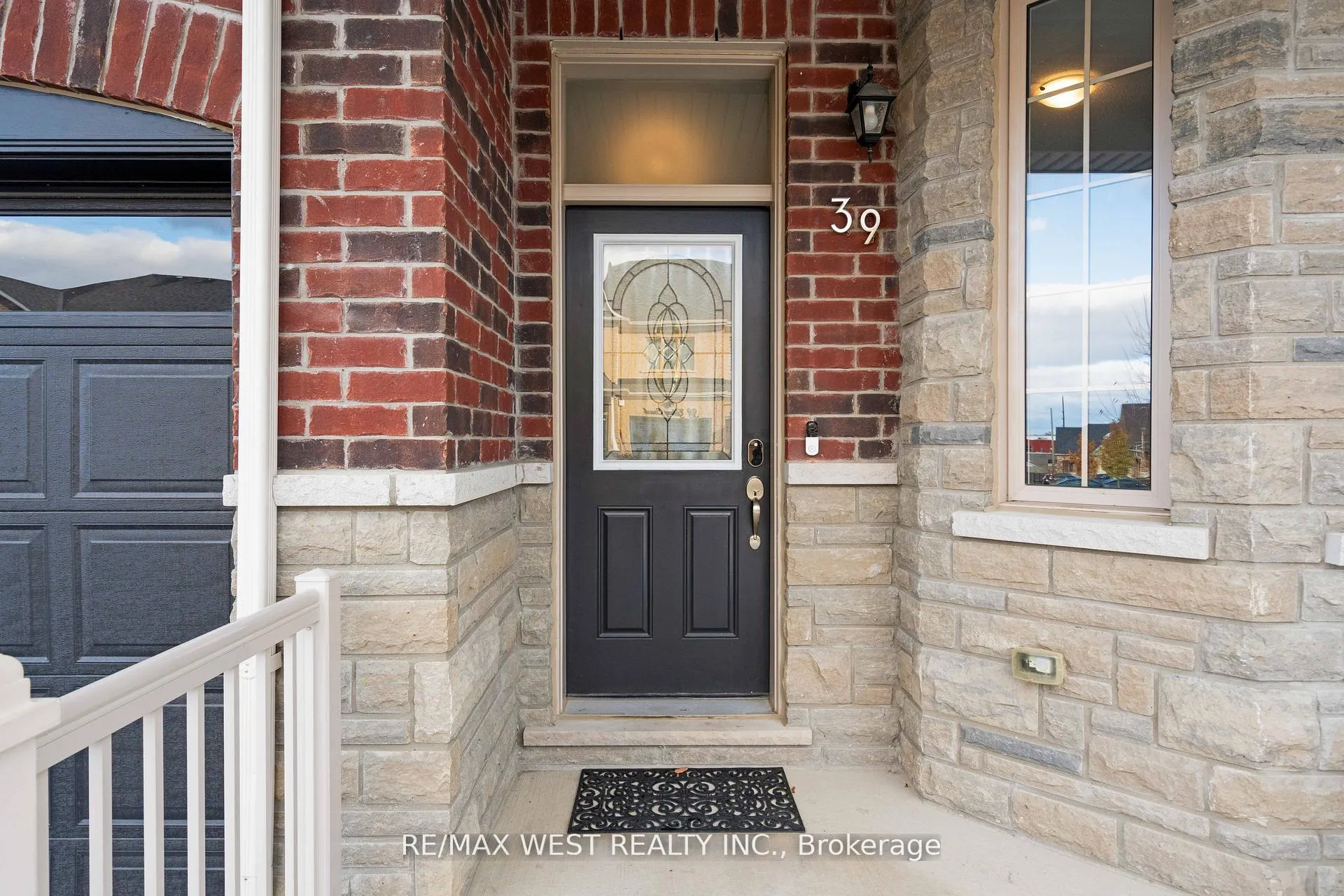 Photo 7 of 39 Gilroy Court, New Tecumseth, Alliston — HOMEH