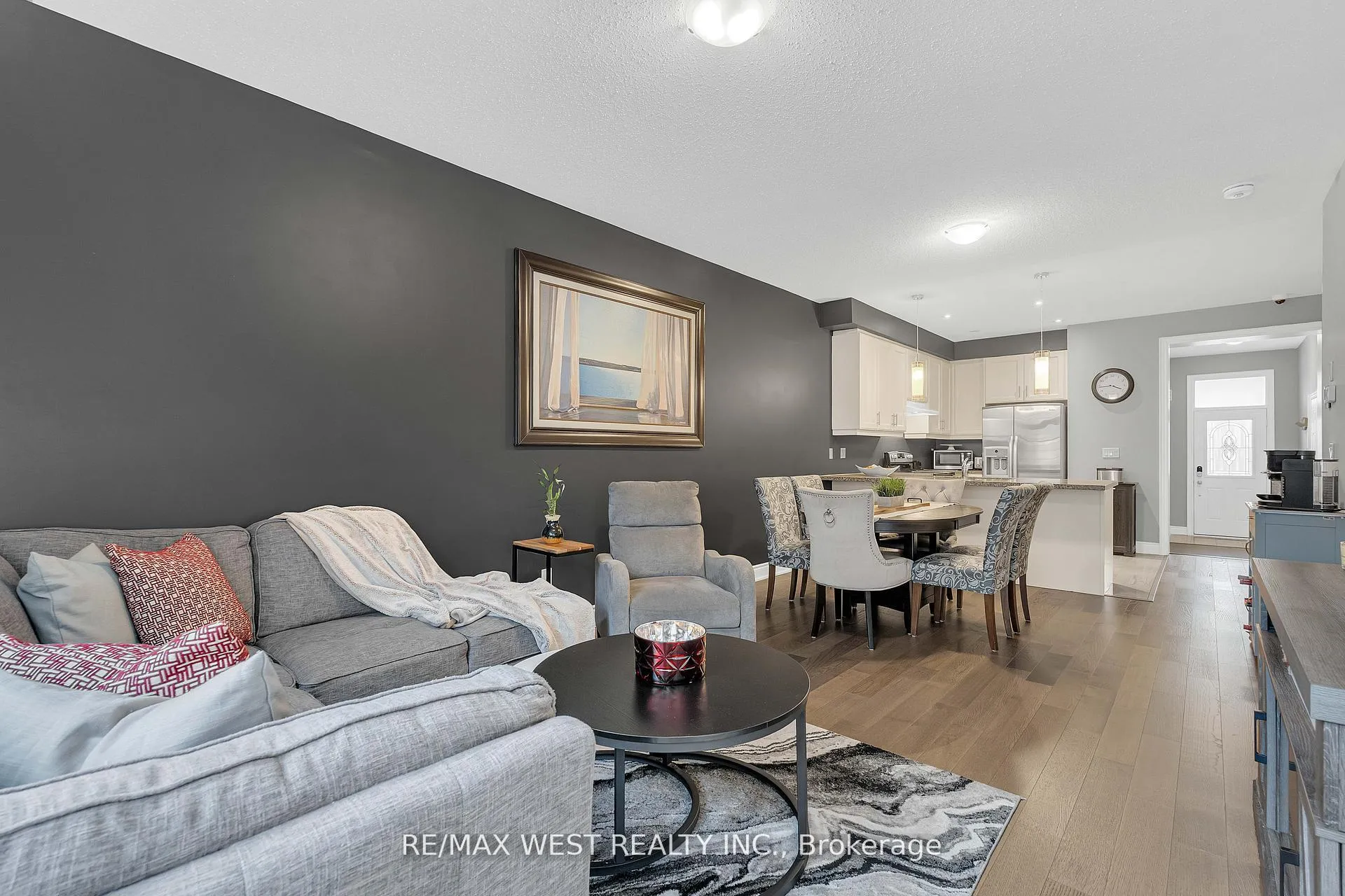 Photo 14 of 39 Gilroy Court, New Tecumseth, Alliston — HOMEH