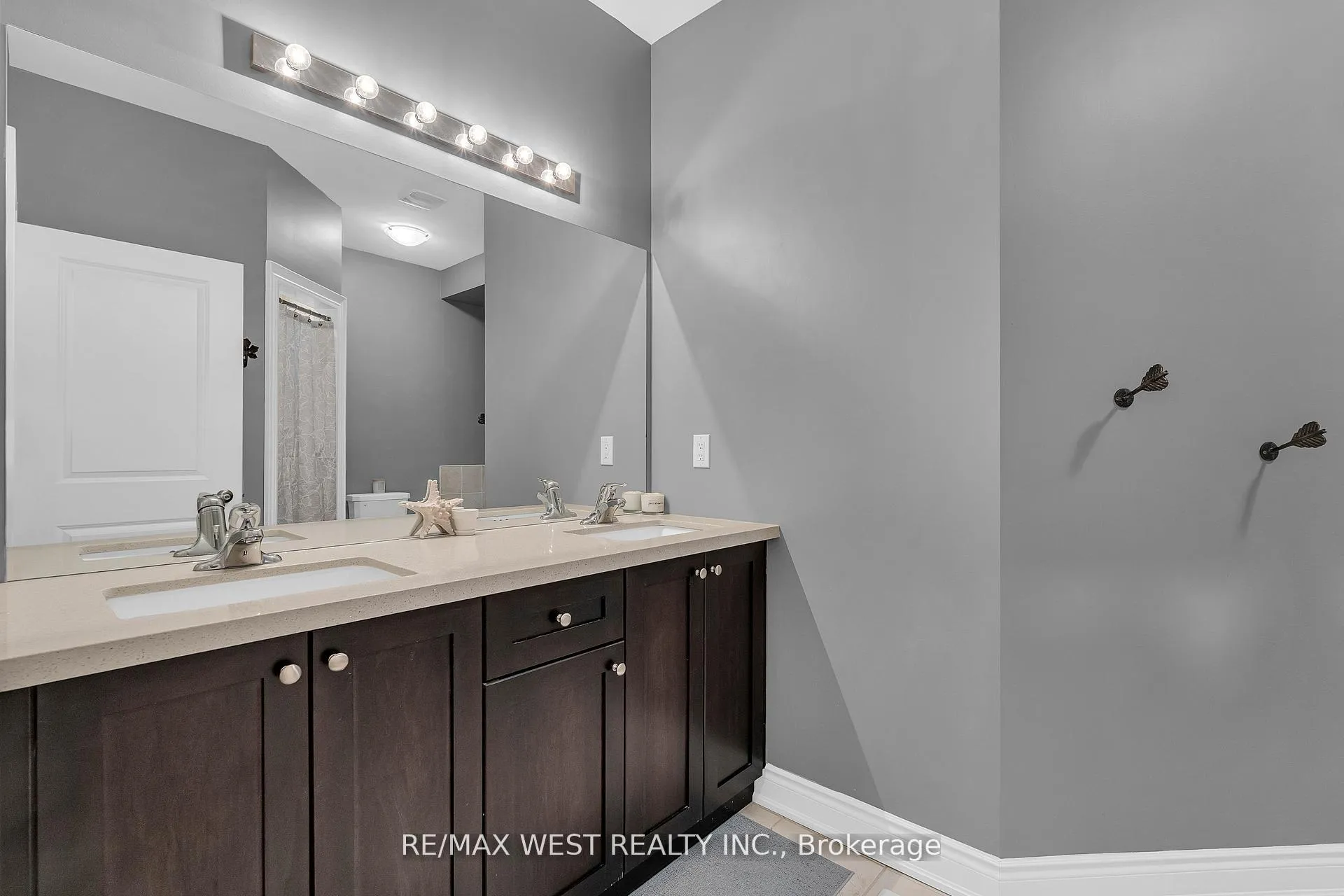 Photo 25 of 39 Gilroy Court, New Tecumseth, Alliston — HOMEH