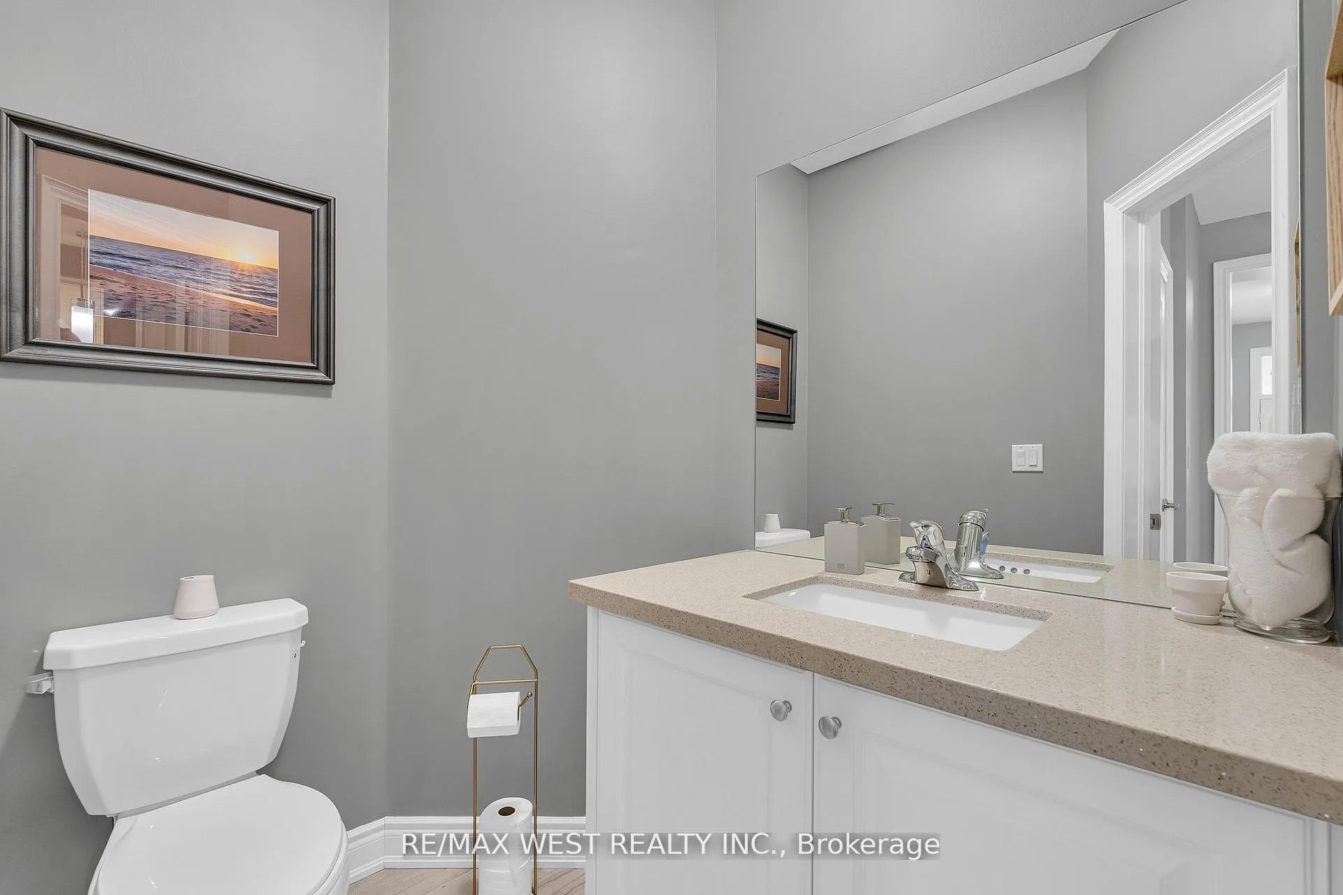 Photo 30 of 39 Gilroy Court, New Tecumseth, Alliston — HOMEH