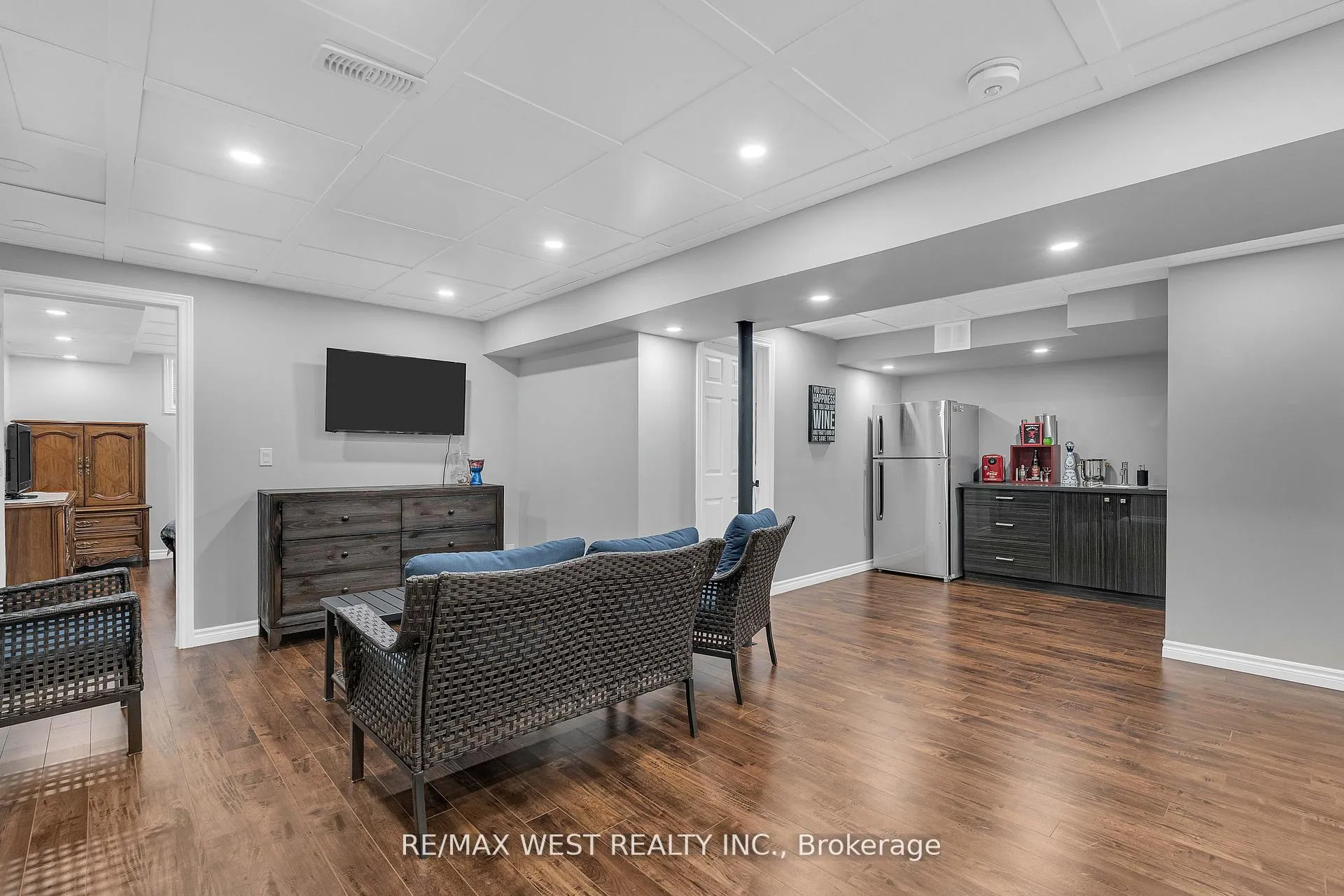 Photo 31 of 39 Gilroy Court, New Tecumseth, Alliston — HOMEH