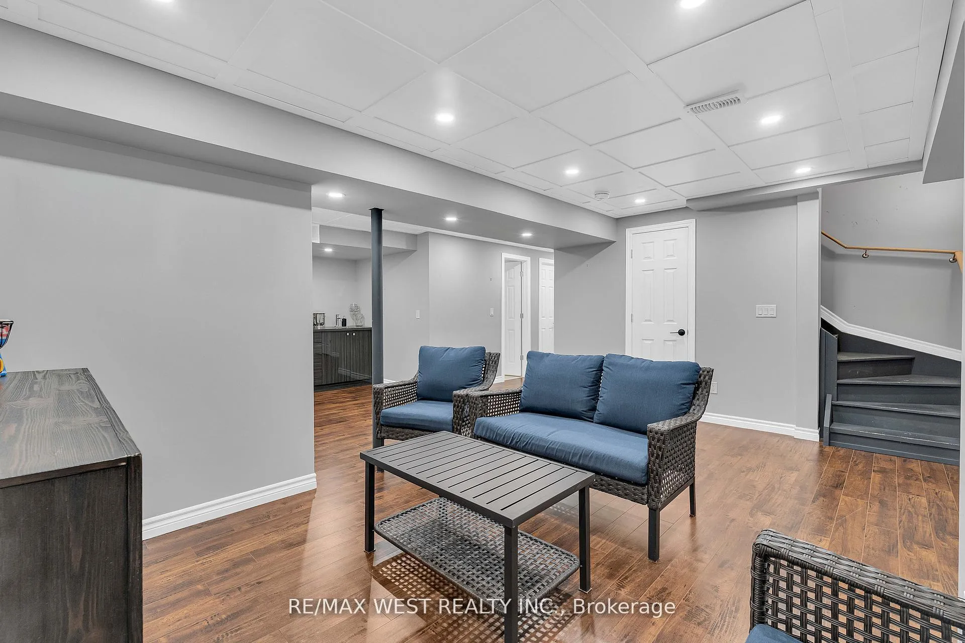 Photo 33 of 39 Gilroy Court, New Tecumseth, Alliston — HOMEH