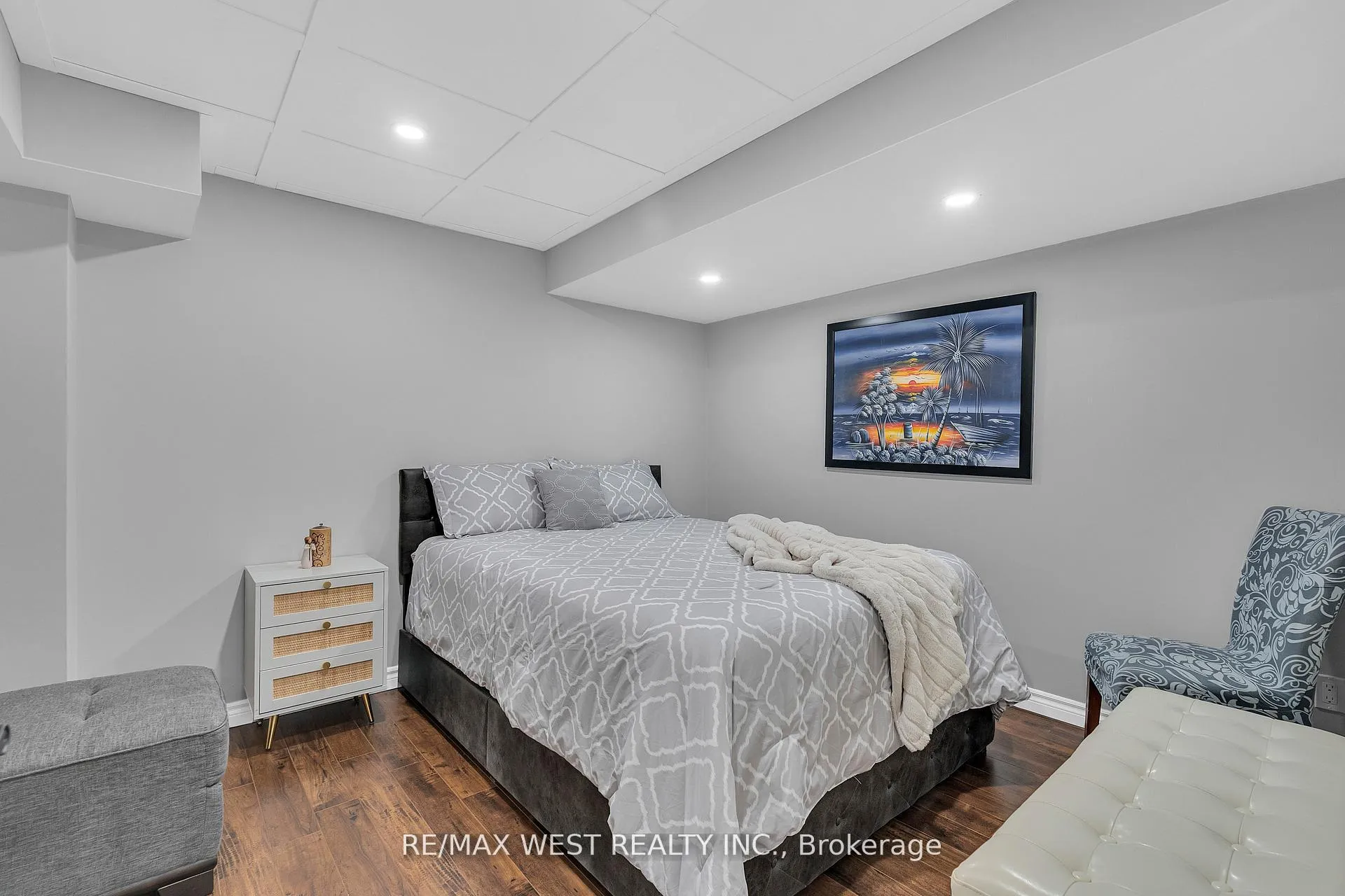 Photo 34 of 39 Gilroy Court, New Tecumseth, Alliston — HOMEH