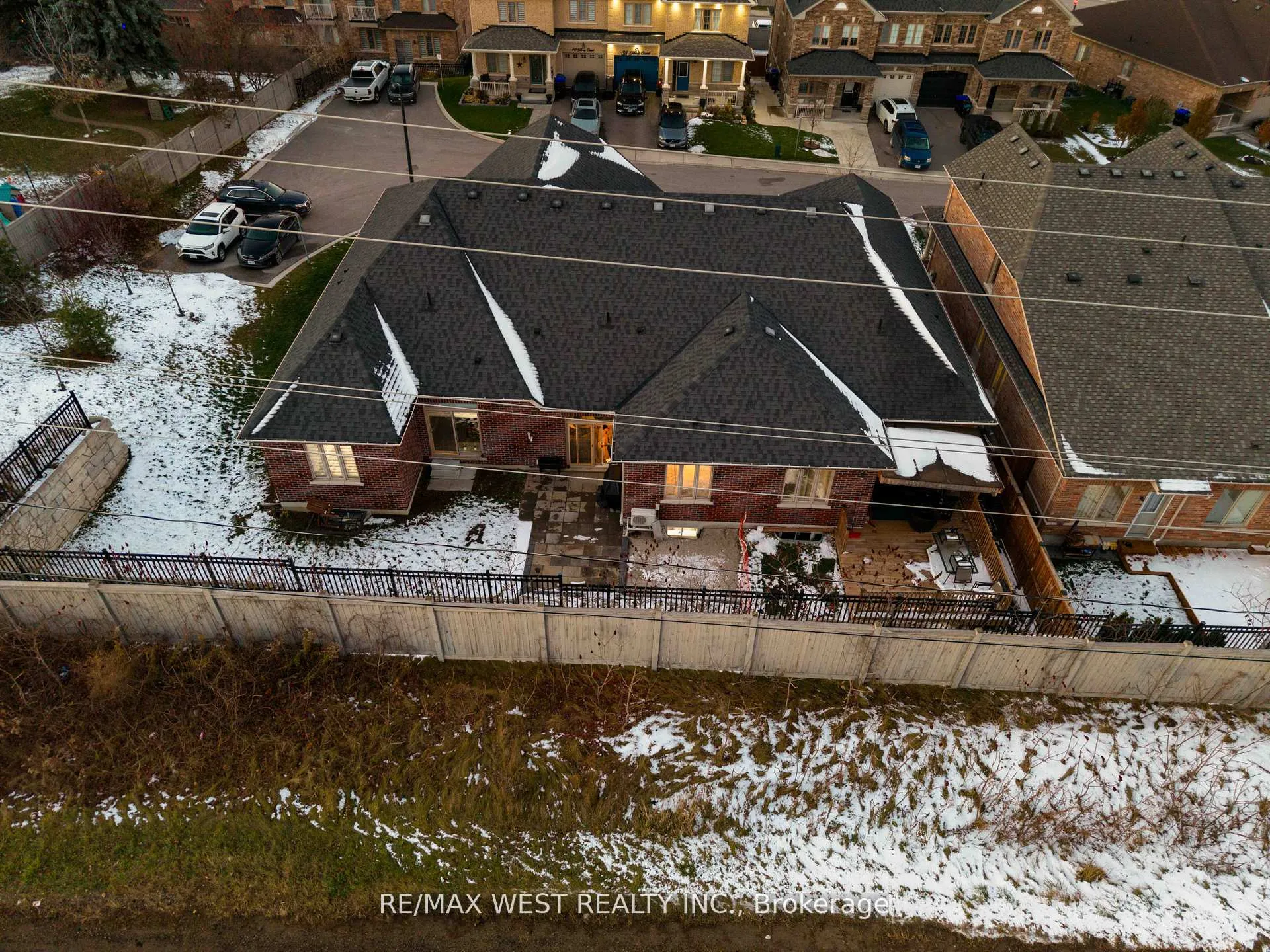 Photo 43 of 39 Gilroy Court, New Tecumseth, Alliston — HOMEH