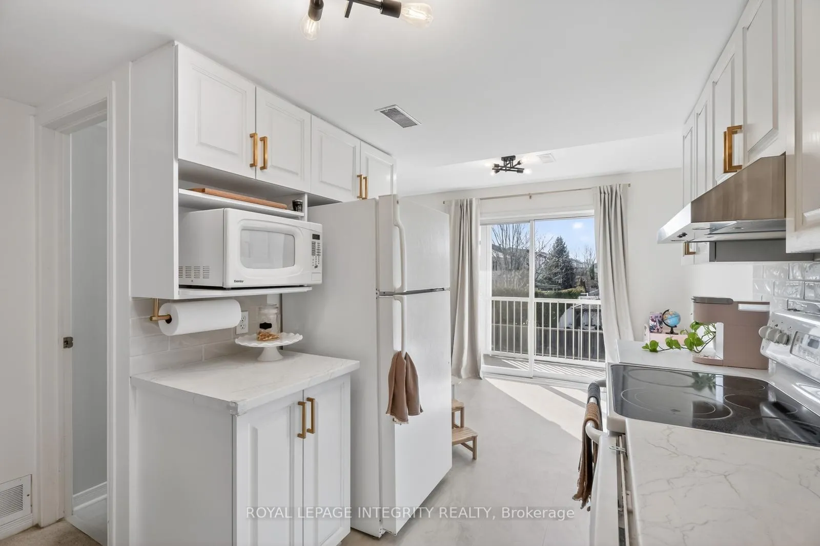 Photo 11 of 258 Chapman Mills Drive, Ottawa, Barrhaven - Strandherd — HOMEH