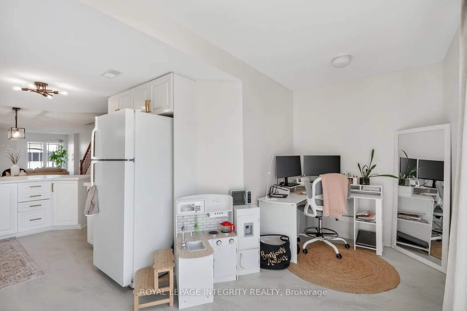 Photo 15 of 258 Chapman Mills Drive, Ottawa, Barrhaven - Strandherd — HOMEH