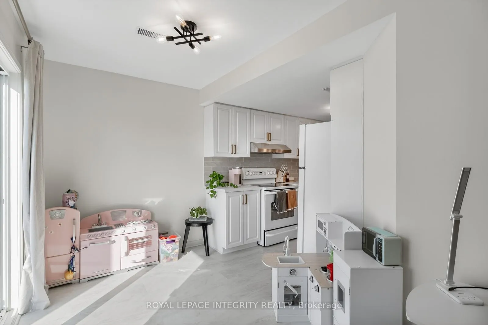 Photo 16 of 258 Chapman Mills Drive, Ottawa, Barrhaven - Strandherd — HOMEH