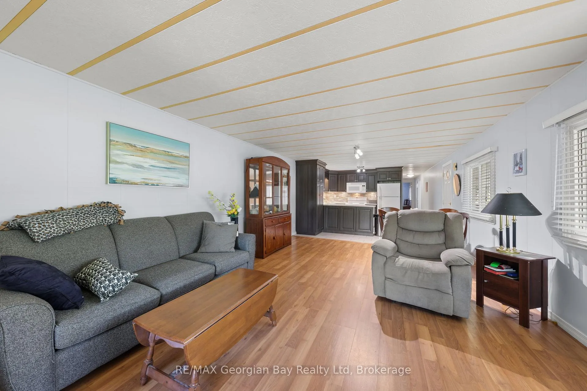 Photo 7 of 3 Lakeshore Road, Midland — HOMEH