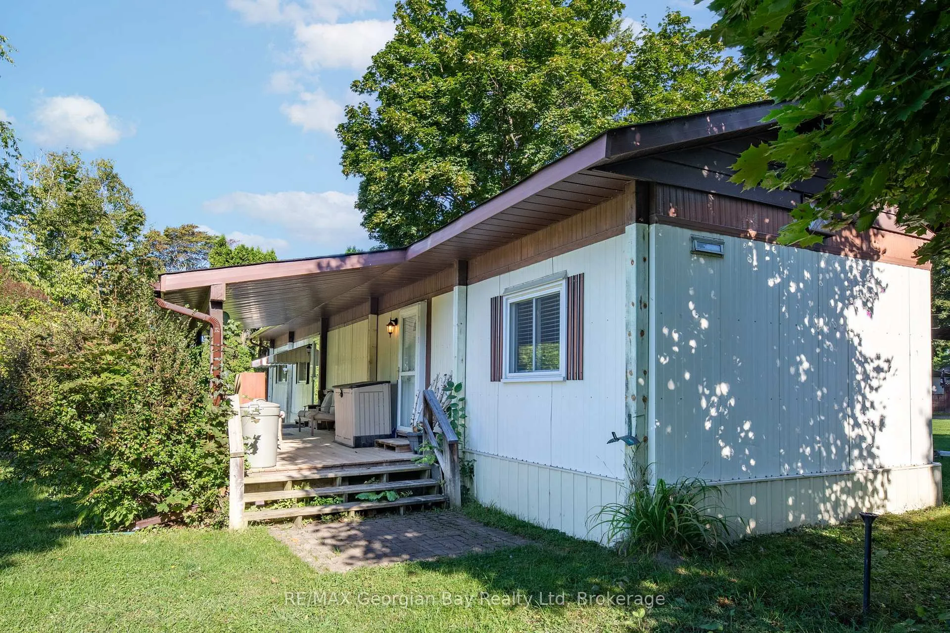 Photo 20 of 3 Lakeshore Road, Midland — HOMEH