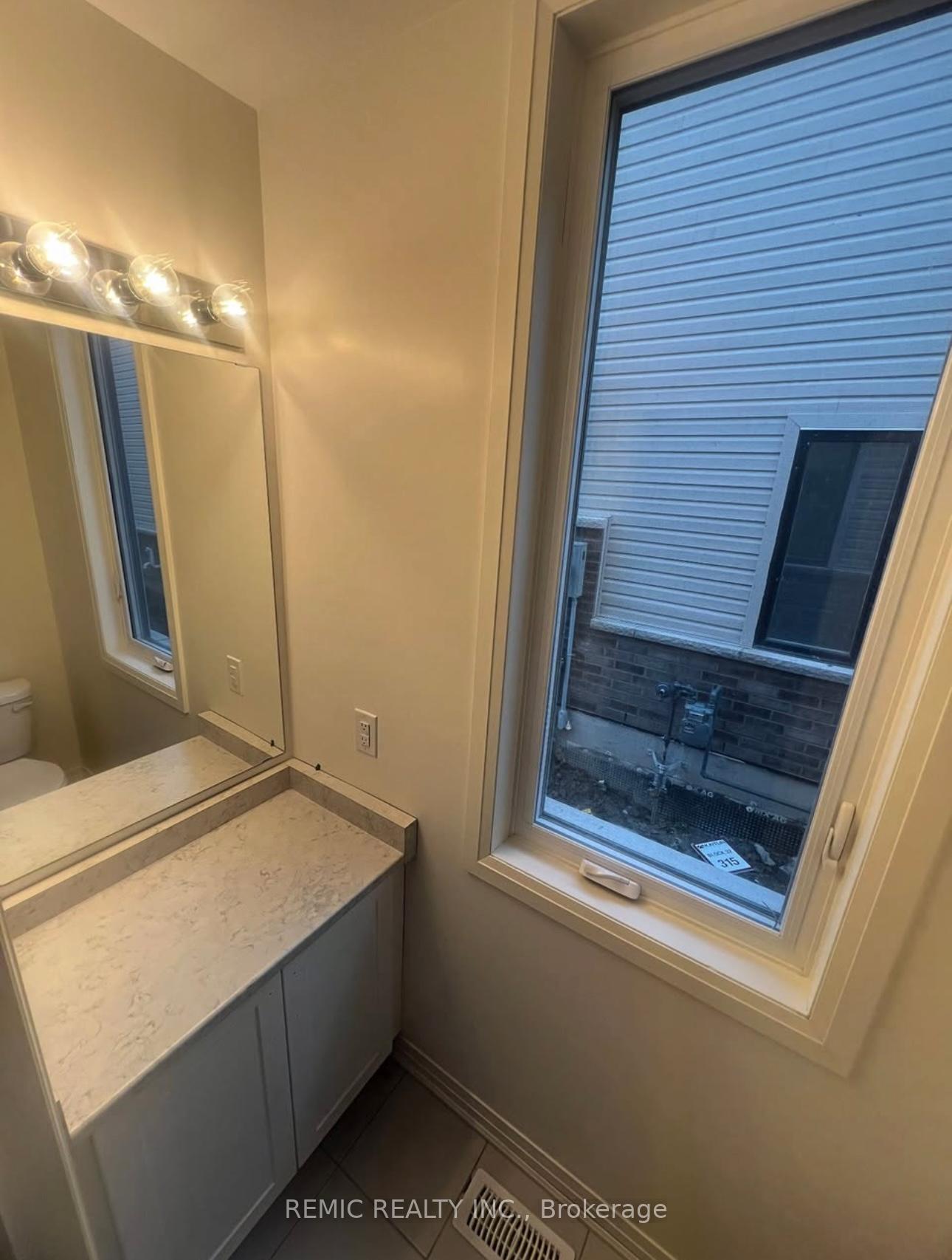Photo 3 of 137 Sailors Landing Drive, Clarington, Bowmanville — HOMEH
