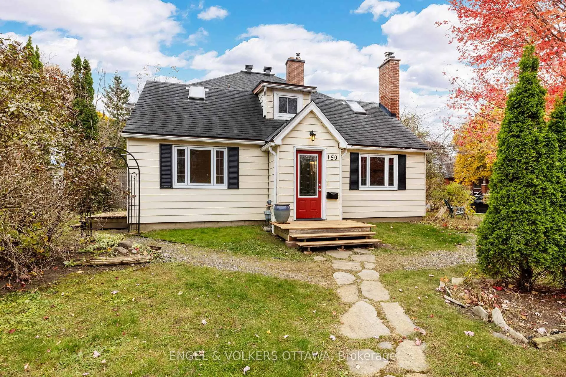 Photo 2 of 150 Spencer Street, Ottawa, Ottawa West — HOMEH