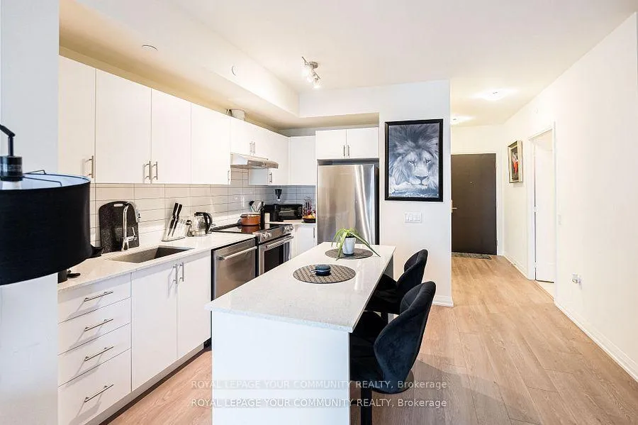 Front of Unit 2204, 9000 Jane Street