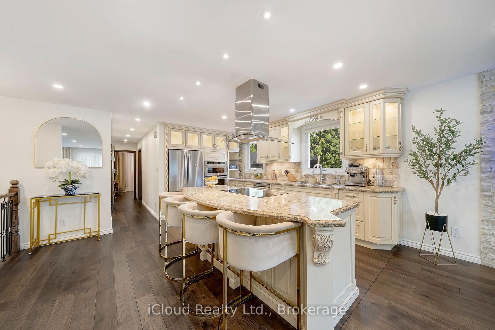 Photo 1 of 731 Hager Avenue, Burlington, Brant — HOMEH