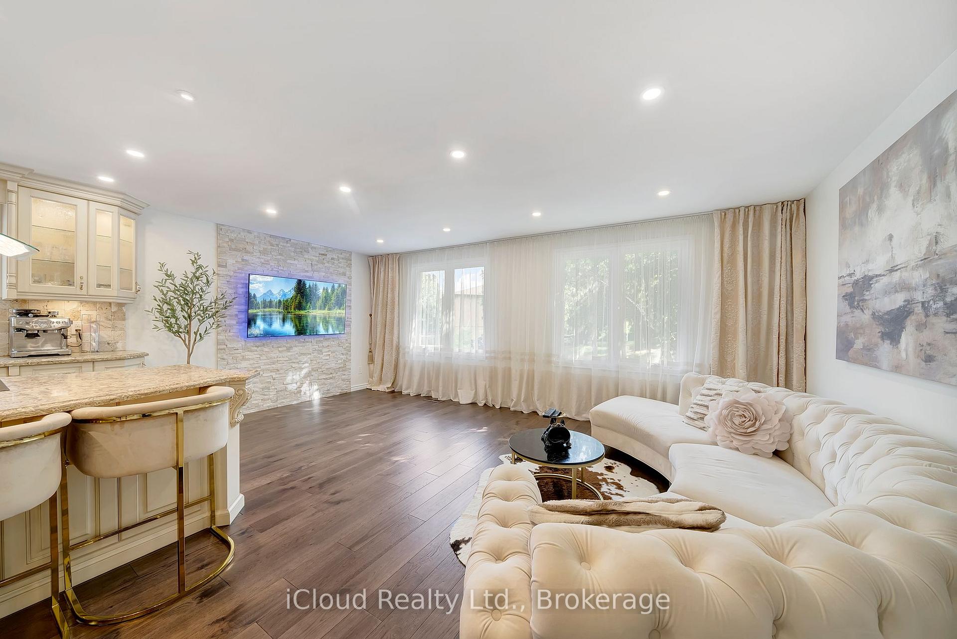 Photo 11 of 731 Hager Avenue, Burlington, Brant — HOMEH