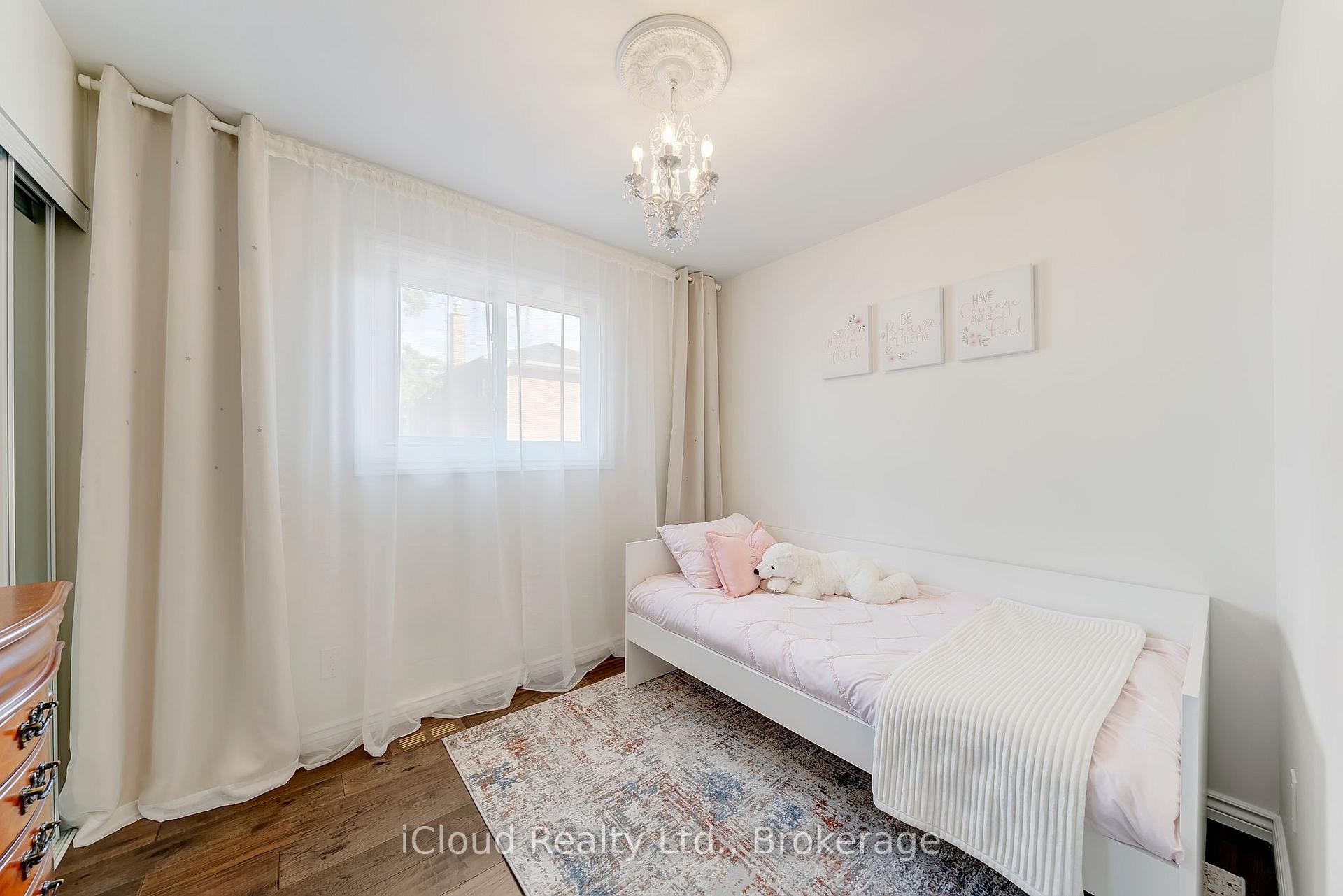 Photo 18 of 731 Hager Avenue, Burlington, Brant — HOMEH