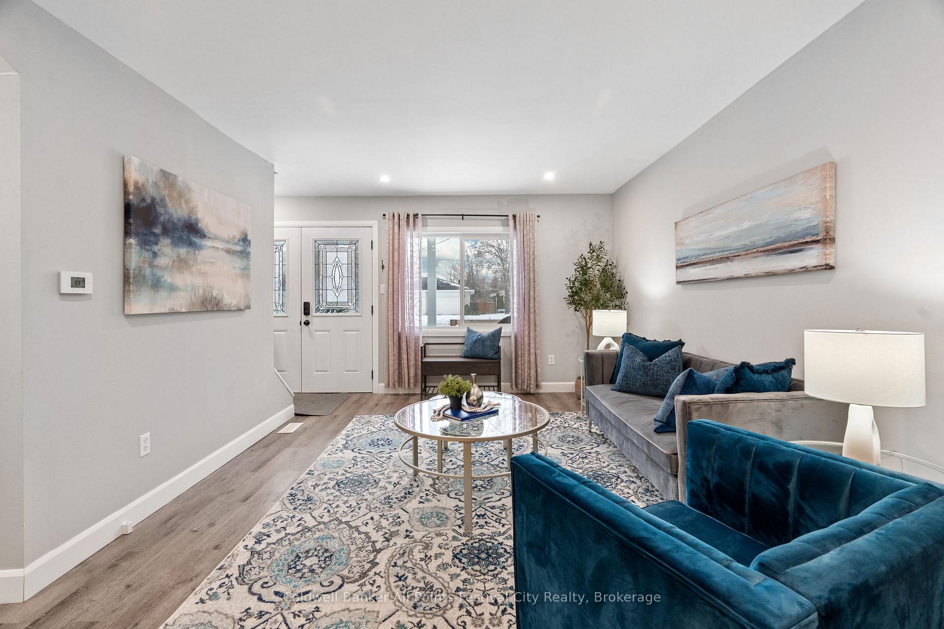 Photo 15 of 236 Elgin Avenue W, Goderich, Goderich (Town) — HOMEH