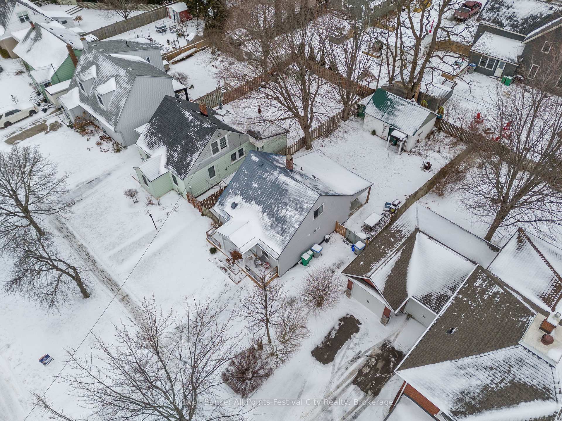 Photo 35 of 236 Elgin Avenue W, Goderich, Goderich (Town) — HOMEH