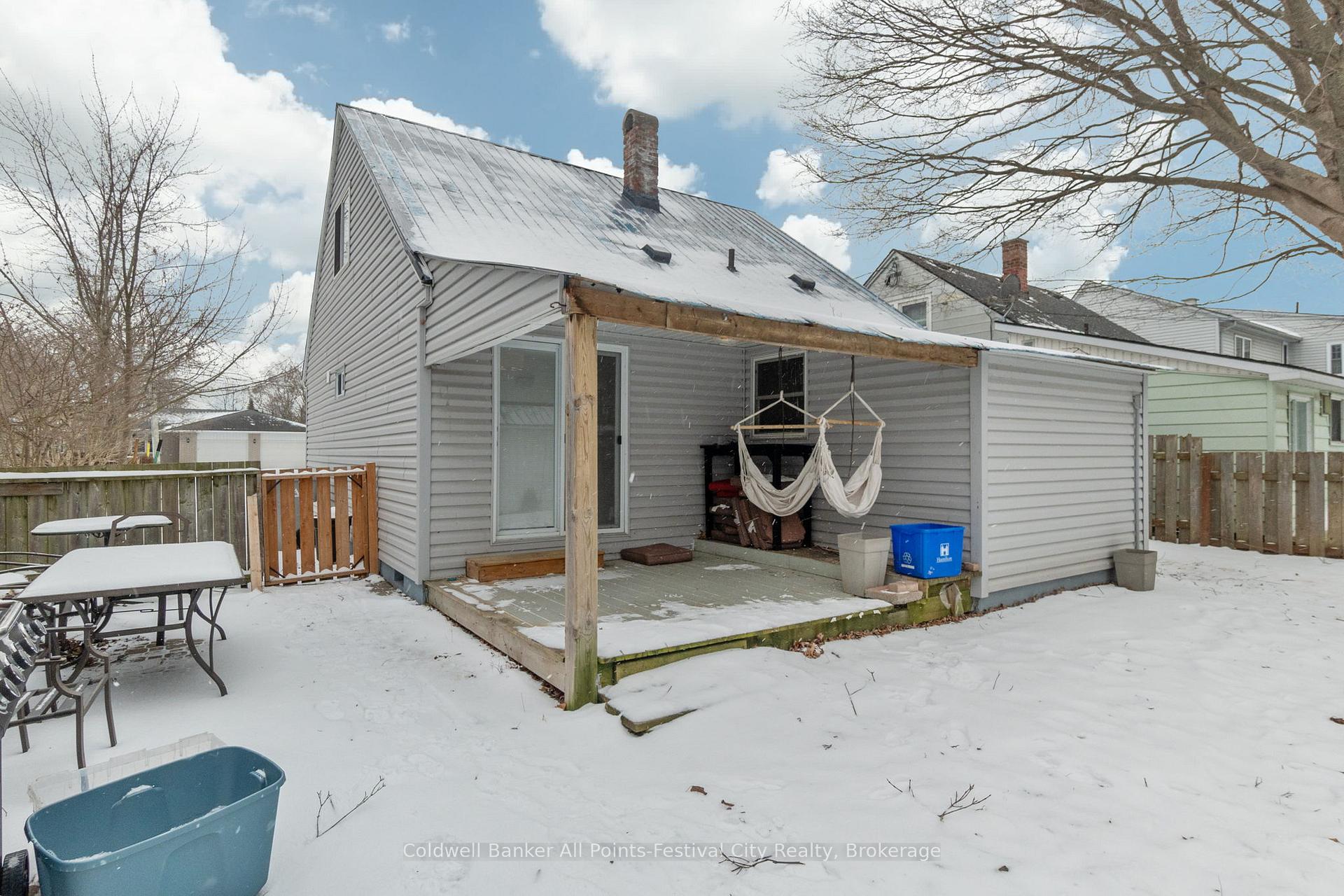 Photo 36 of 236 Elgin Avenue W, Goderich, Goderich (Town) — HOMEH