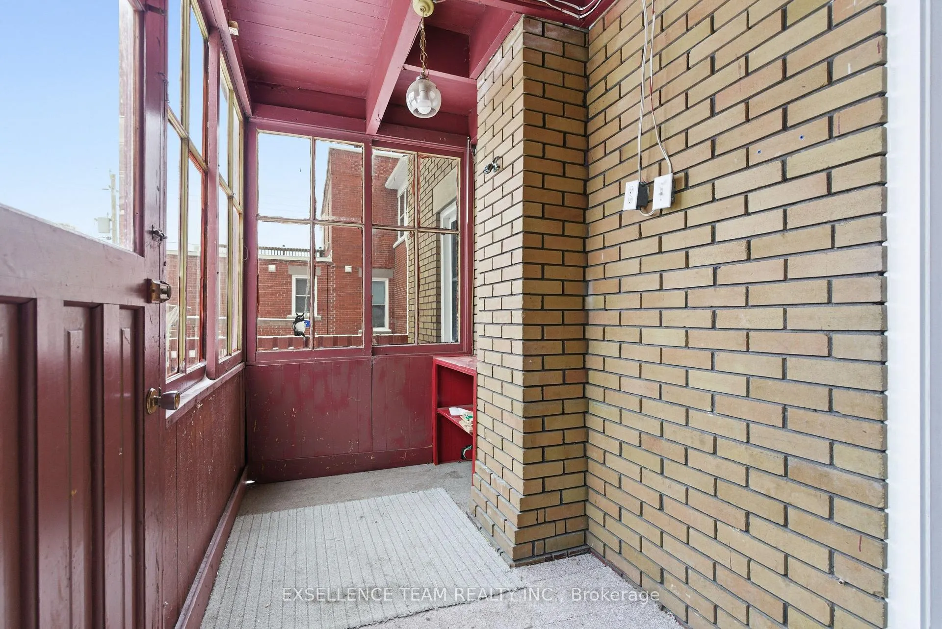 Photo 8 of 437 4th Street E, Cornwall — HOMEH