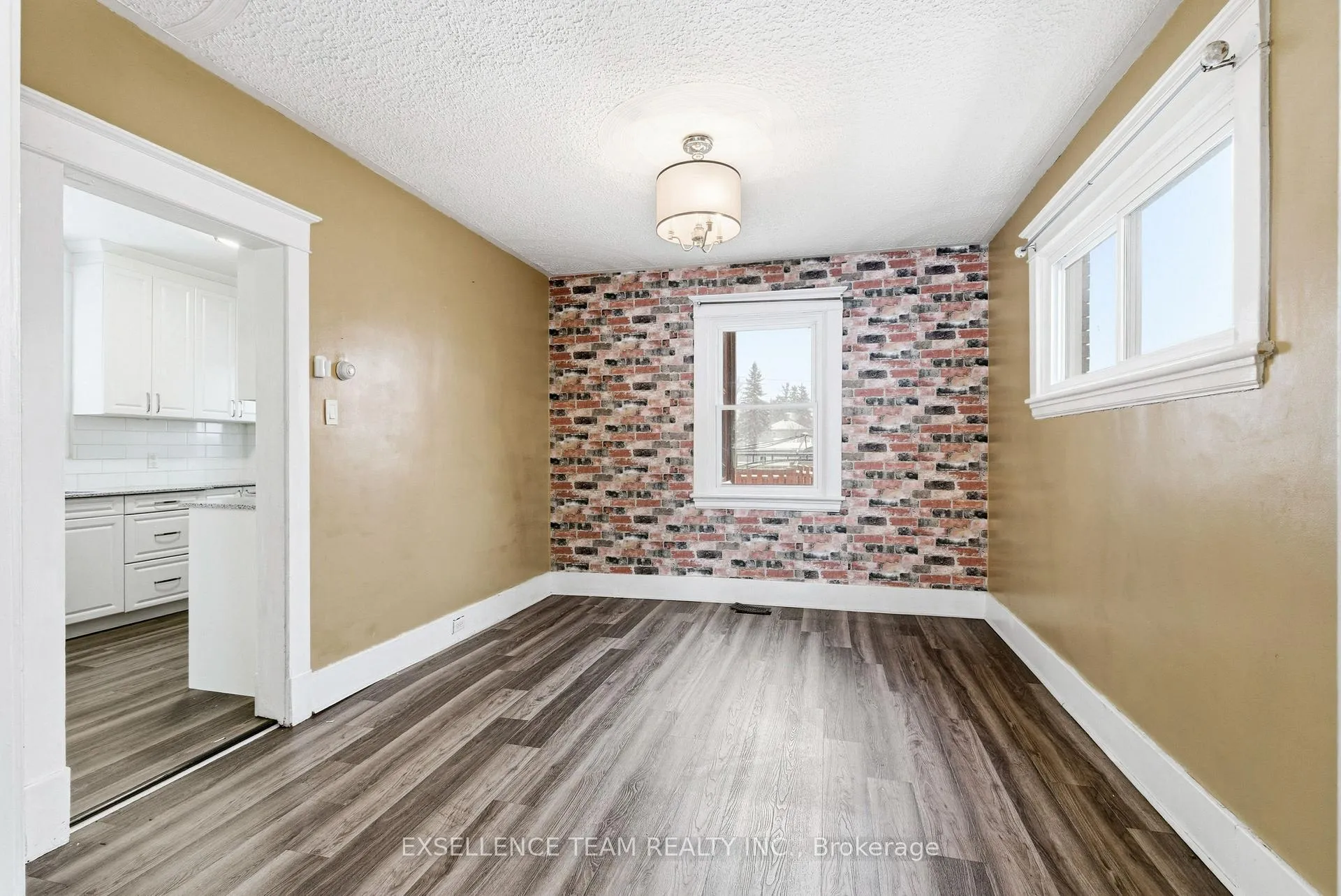 Photo 12 of 437 4th Street E, Cornwall — HOMEH