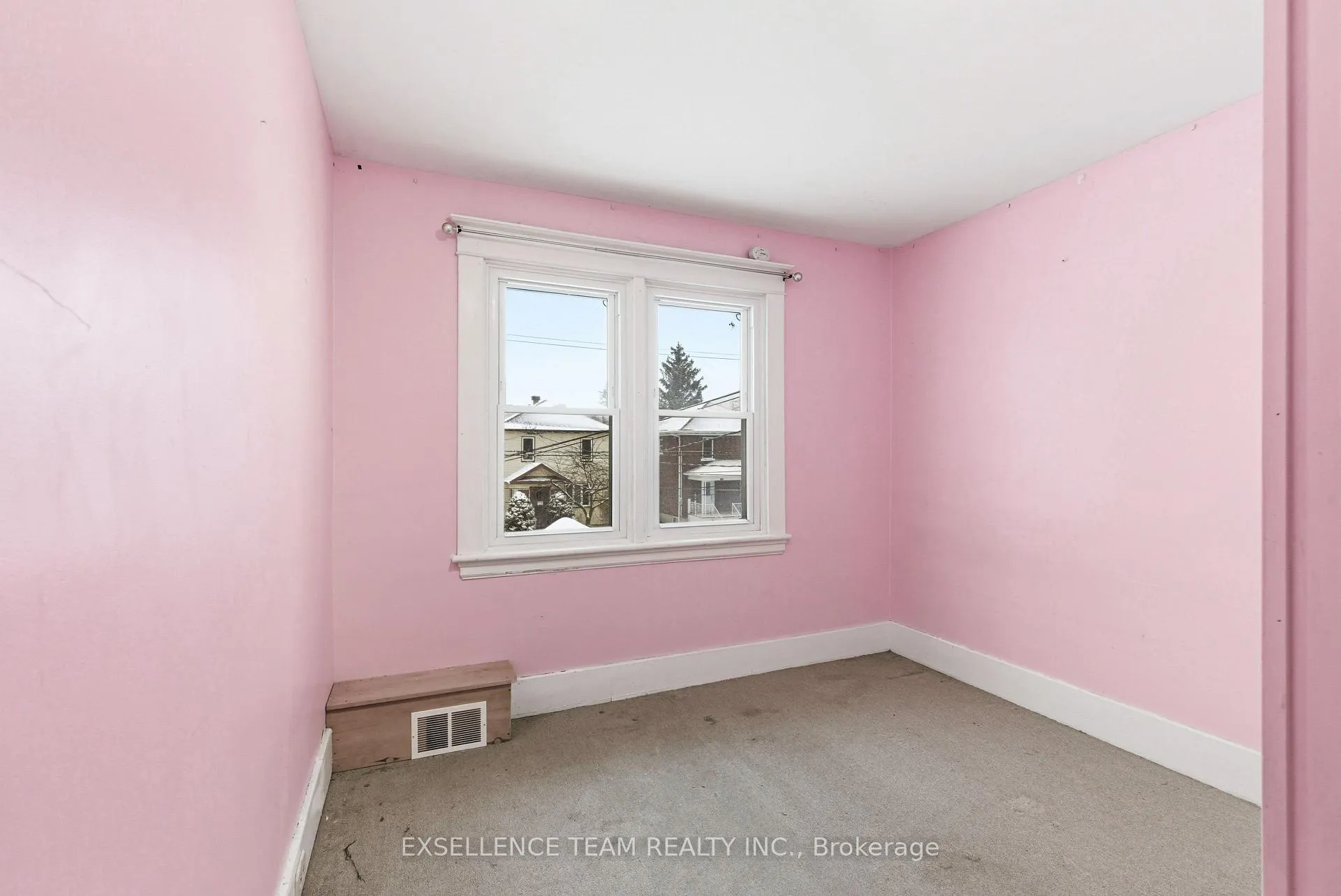 Photo 28 of 437 4th Street E, Cornwall — HOMEH