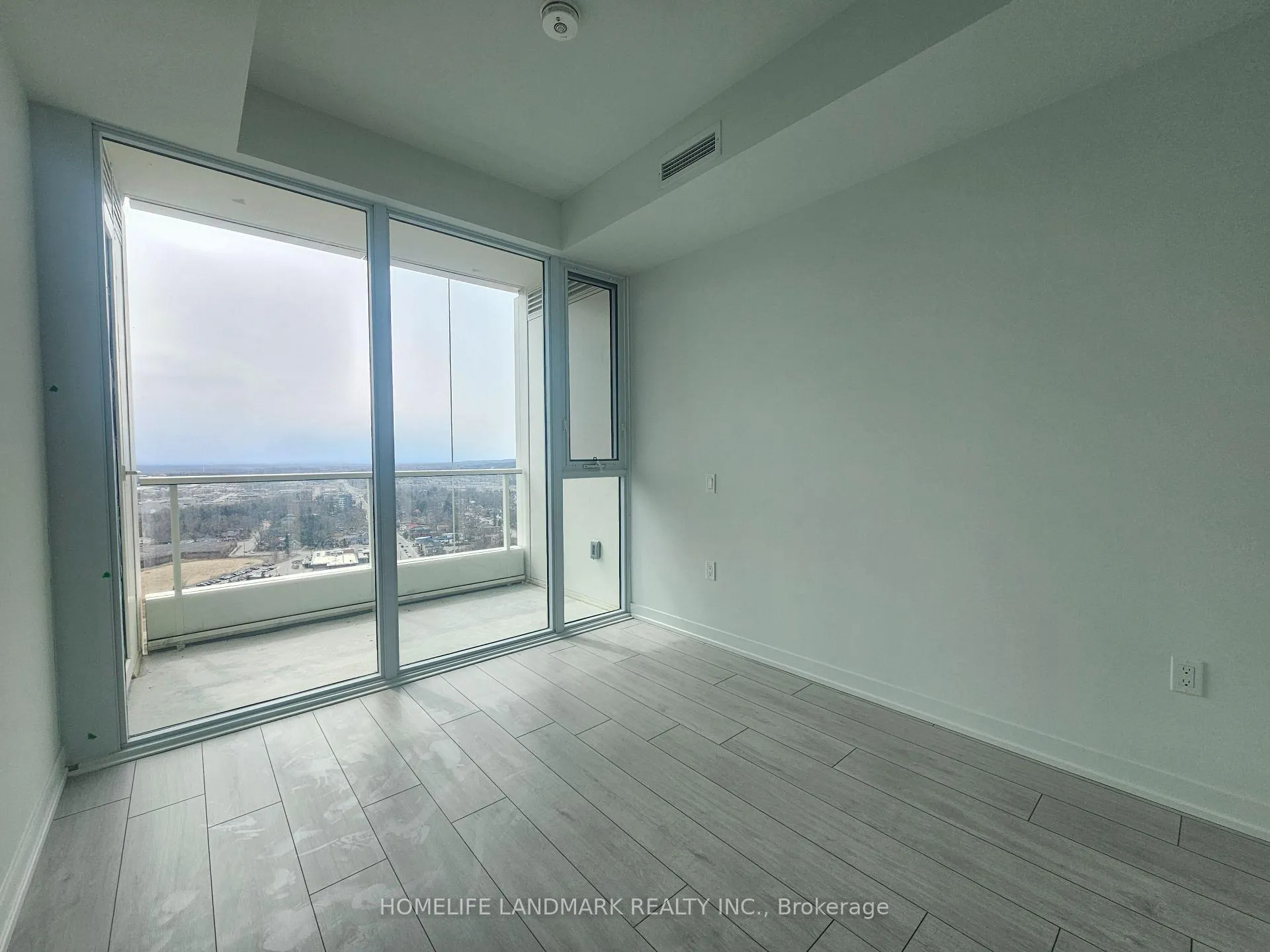 Photo 9 of Unit 2609, 39 Mary Street, Barrie, City Centre — HOMEH