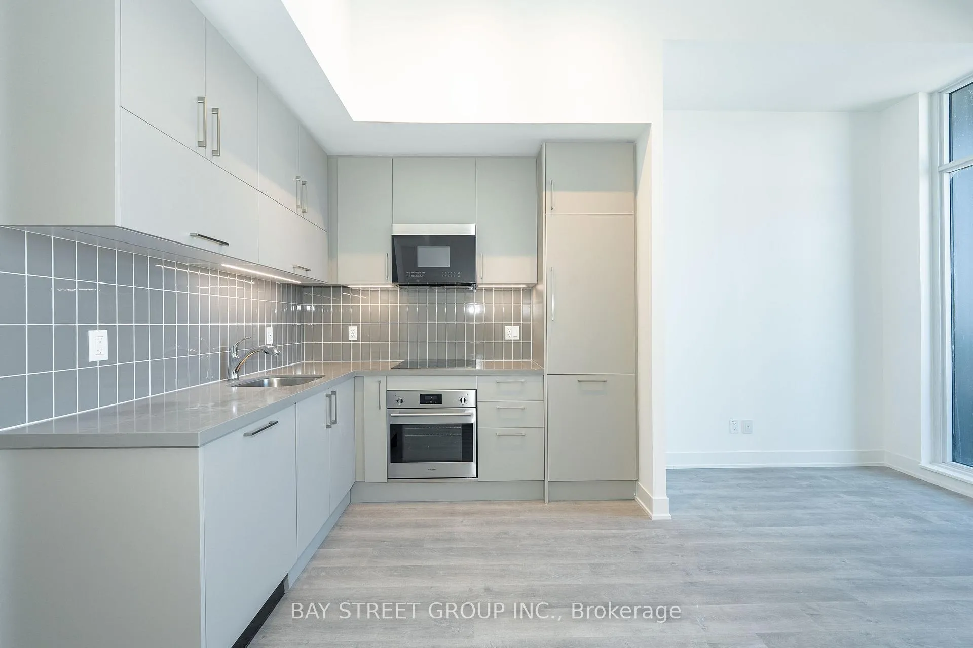 Photo 4 of Unit 309, 56 Andre De Grasse Street, Markham, Unionville — HOMEH