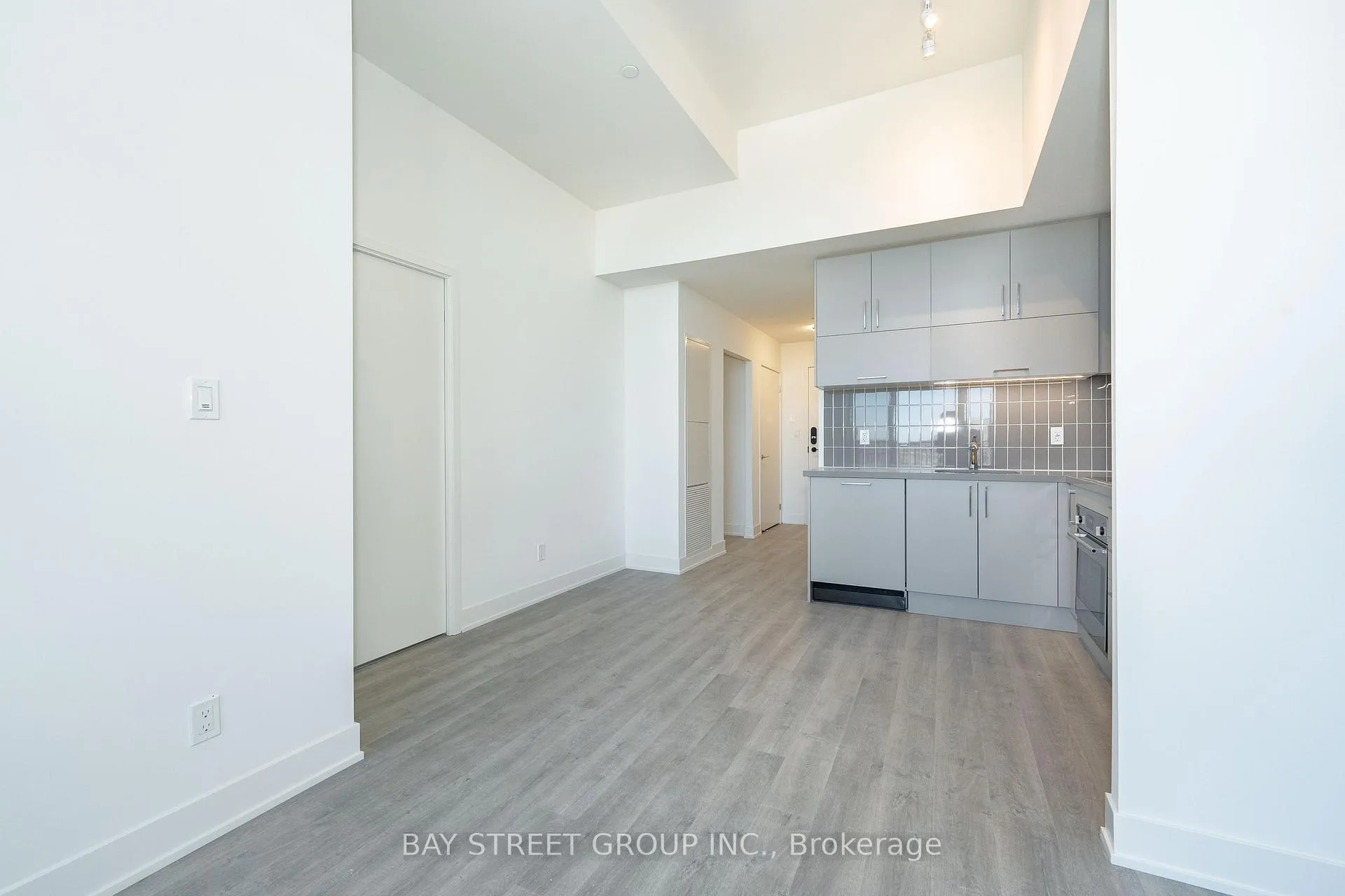 Photo 18 of Unit 309, 56 Andre De Grasse Street, Markham, Unionville — HOMEH