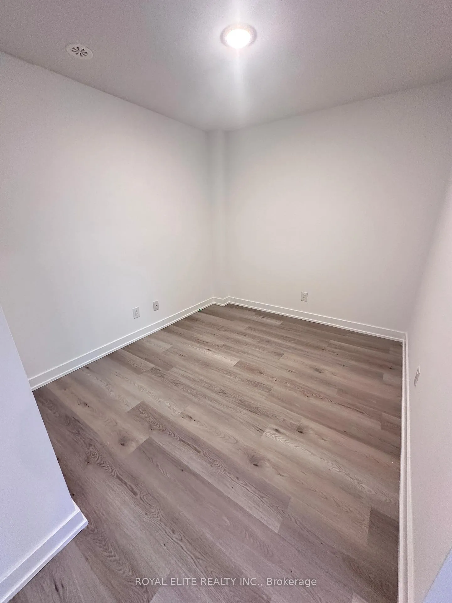 Photo 3 of 1475 O'Connor Drive, Toronto, East York — HOMEH