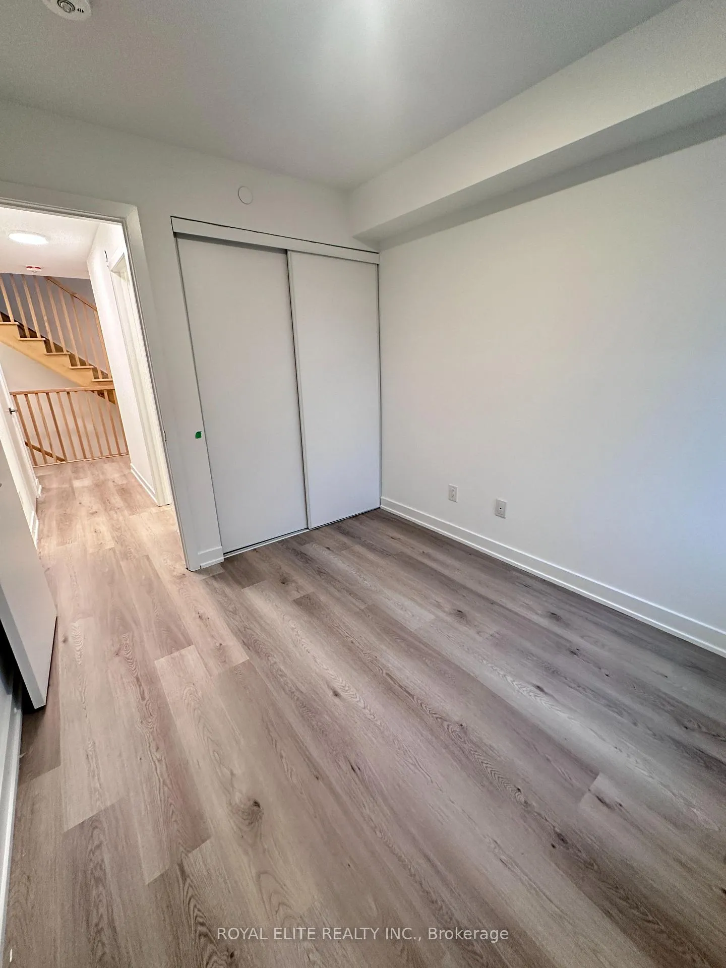 Photo 8 of 1475 O'Connor Drive, Toronto, East York — HOMEH