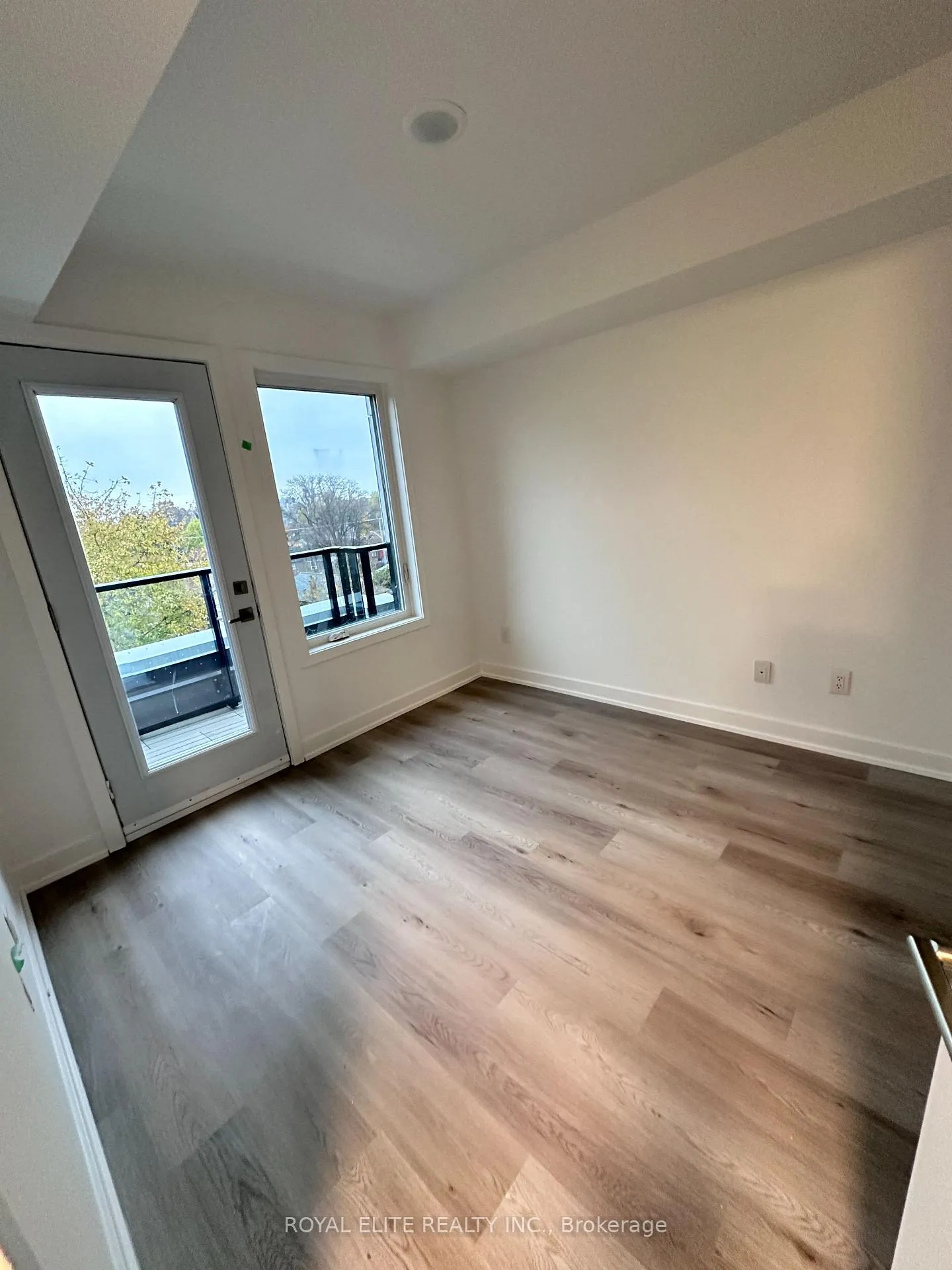 Photo 10 of 1475 O'Connor Drive, Toronto, East York — HOMEH