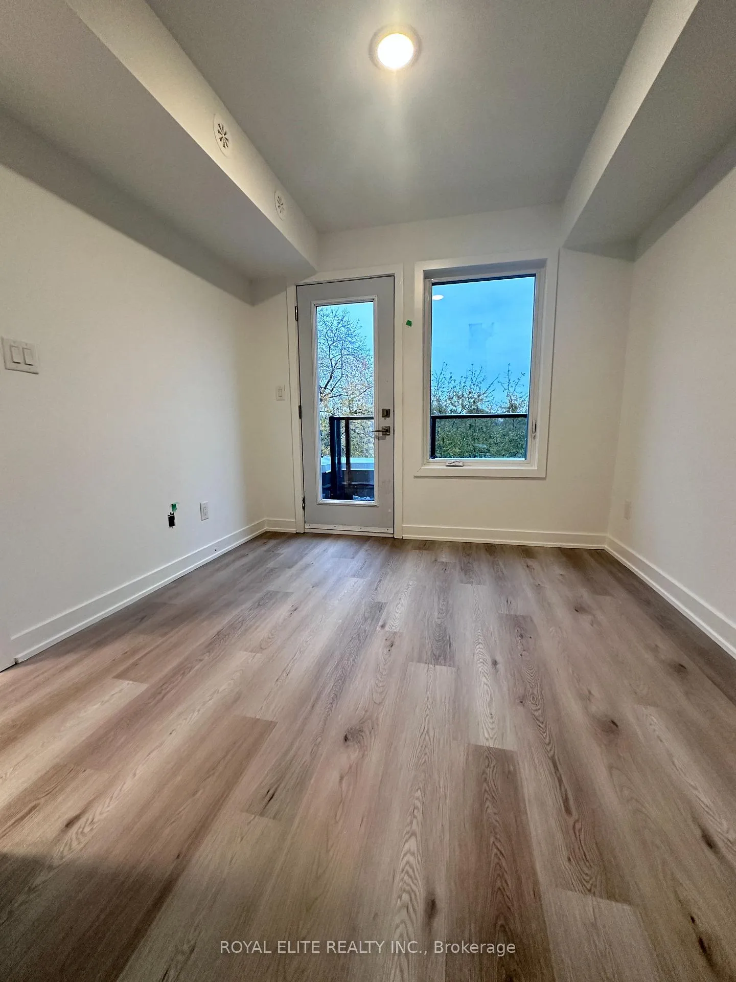 Photo 11 of 1475 O'Connor Drive, Toronto, East York — HOMEH