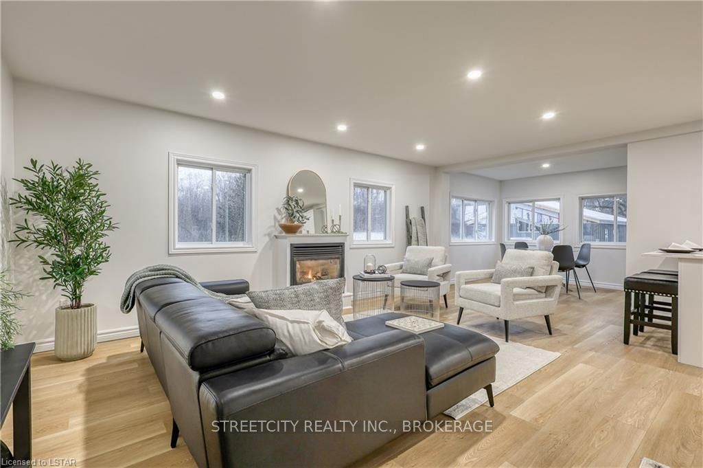 Photo 10 of 475 Dover Place, Central Elgin, Rural Central Elgin — HOMEH