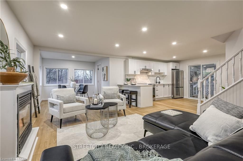 Photo 12 of 475 Dover Place, Central Elgin, Rural Central Elgin — HOMEH