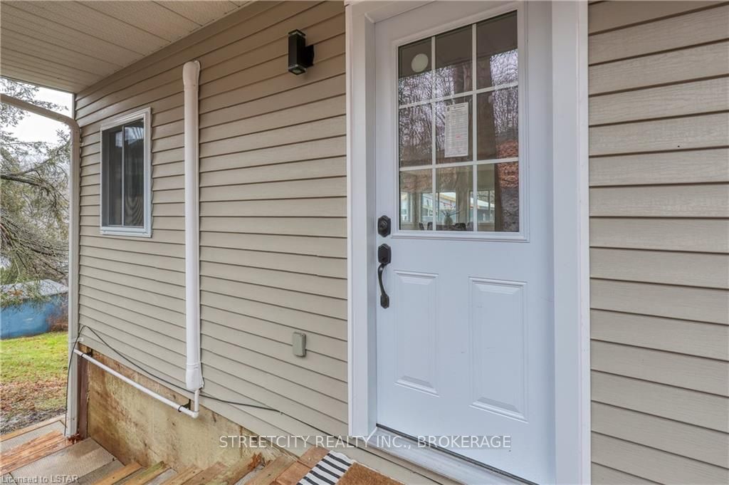 Photo 46 of 475 Dover Place, Central Elgin, Rural Central Elgin — HOMEH