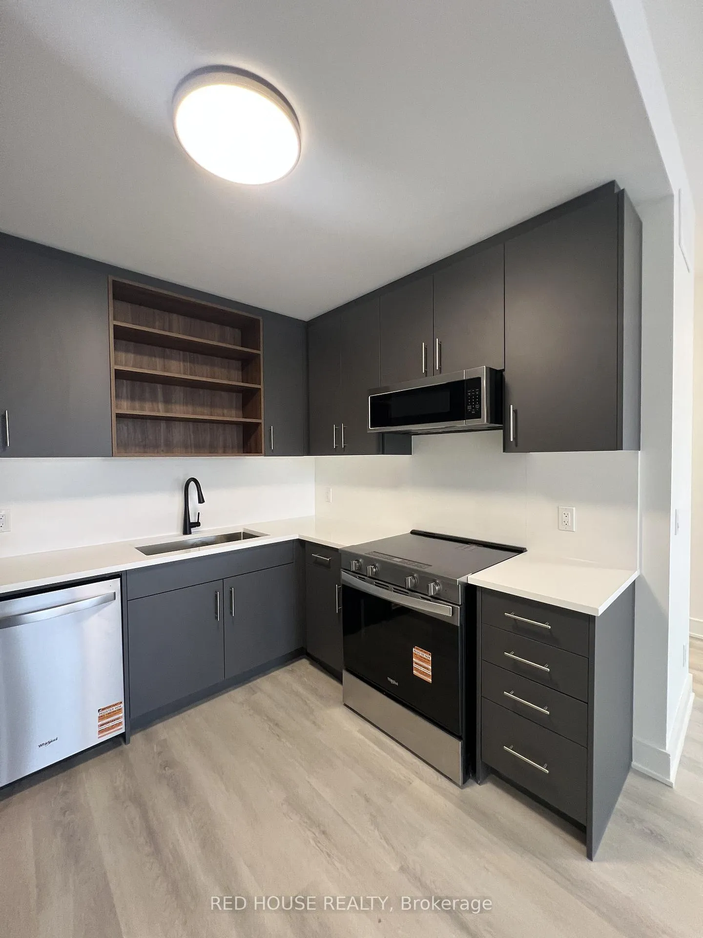 Photo 10 of 138 Everett Common, St. Catharines, Oakdale — HOMEH