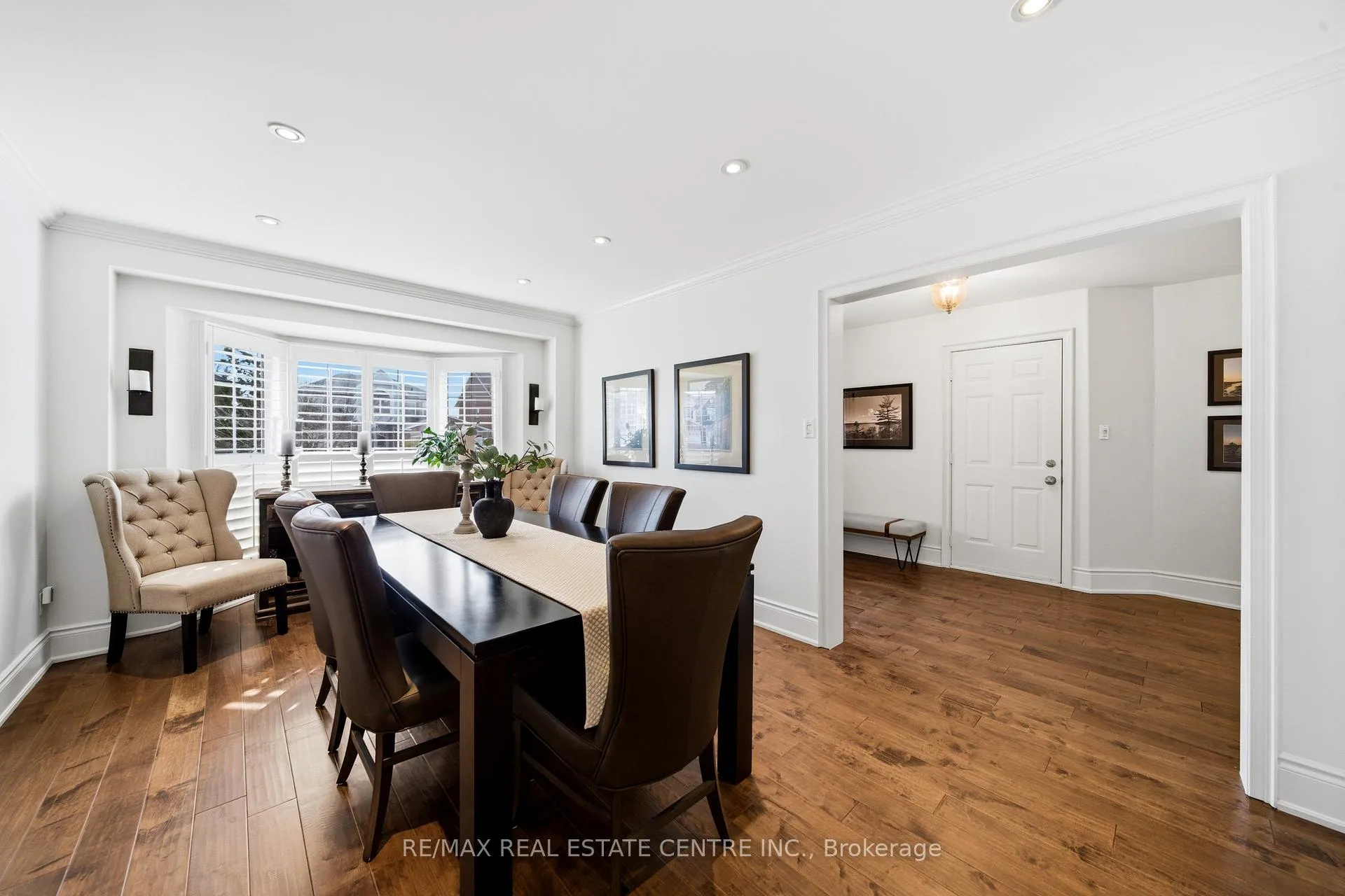 Photo 8 of 4157 Vermont Crescent, Burlington, Rose — HOMEH
