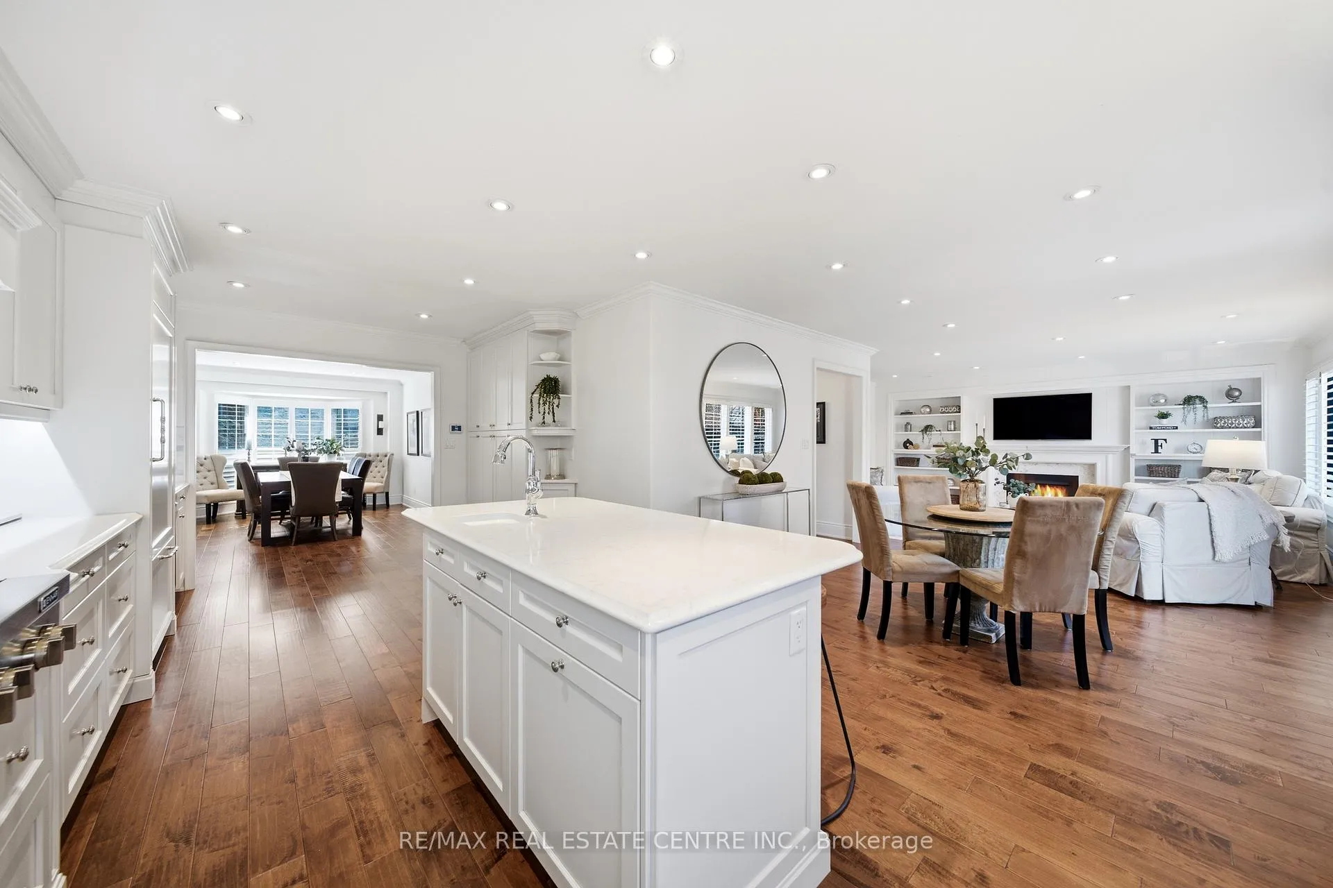 Photo 13 of 4157 Vermont Crescent, Burlington, Rose — HOMEH