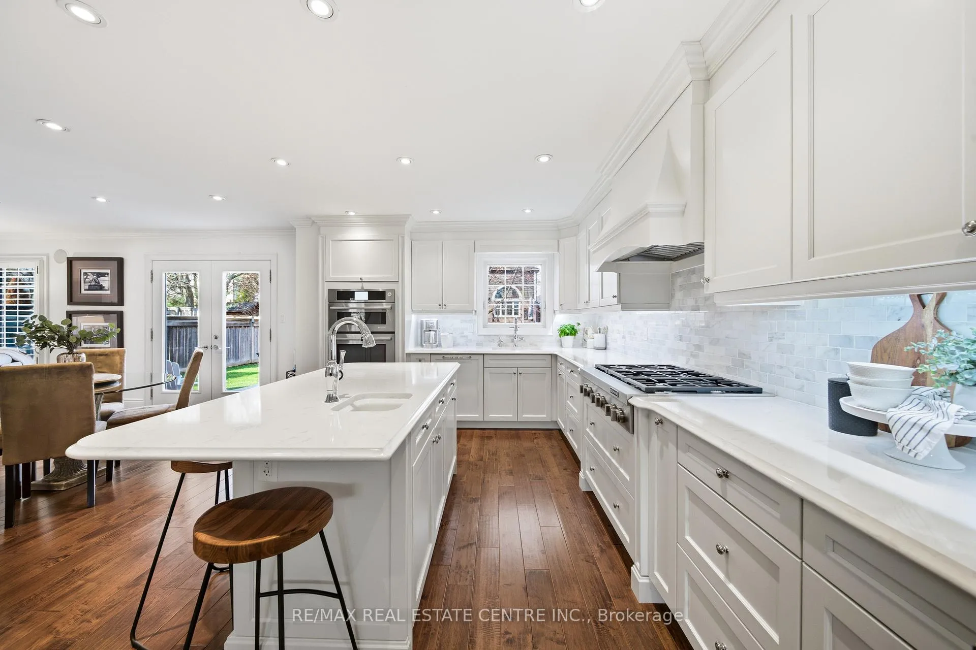 Photo 14 of 4157 Vermont Crescent, Burlington, Rose — HOMEH
