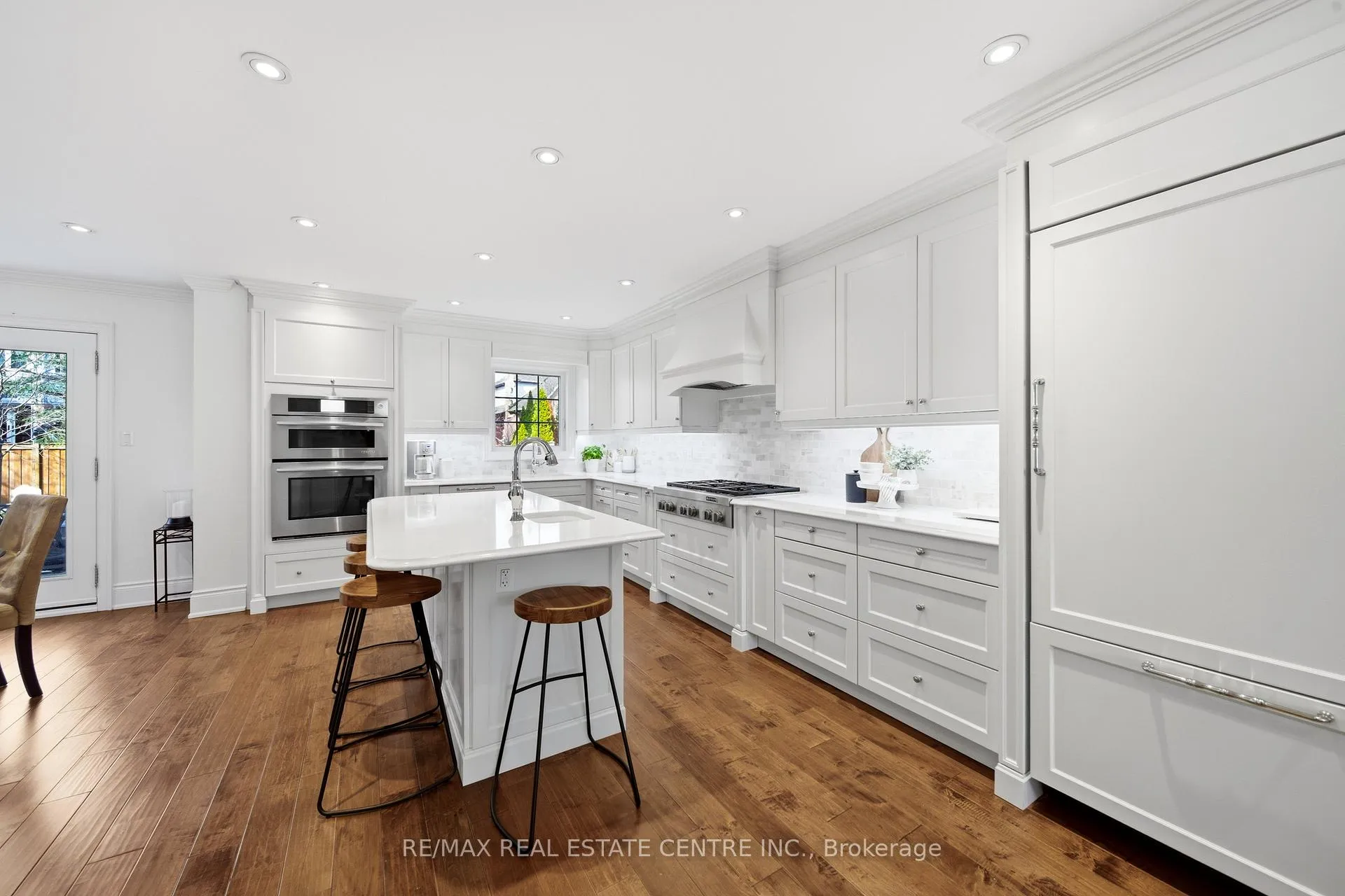 Photo 15 of 4157 Vermont Crescent, Burlington, Rose — HOMEH