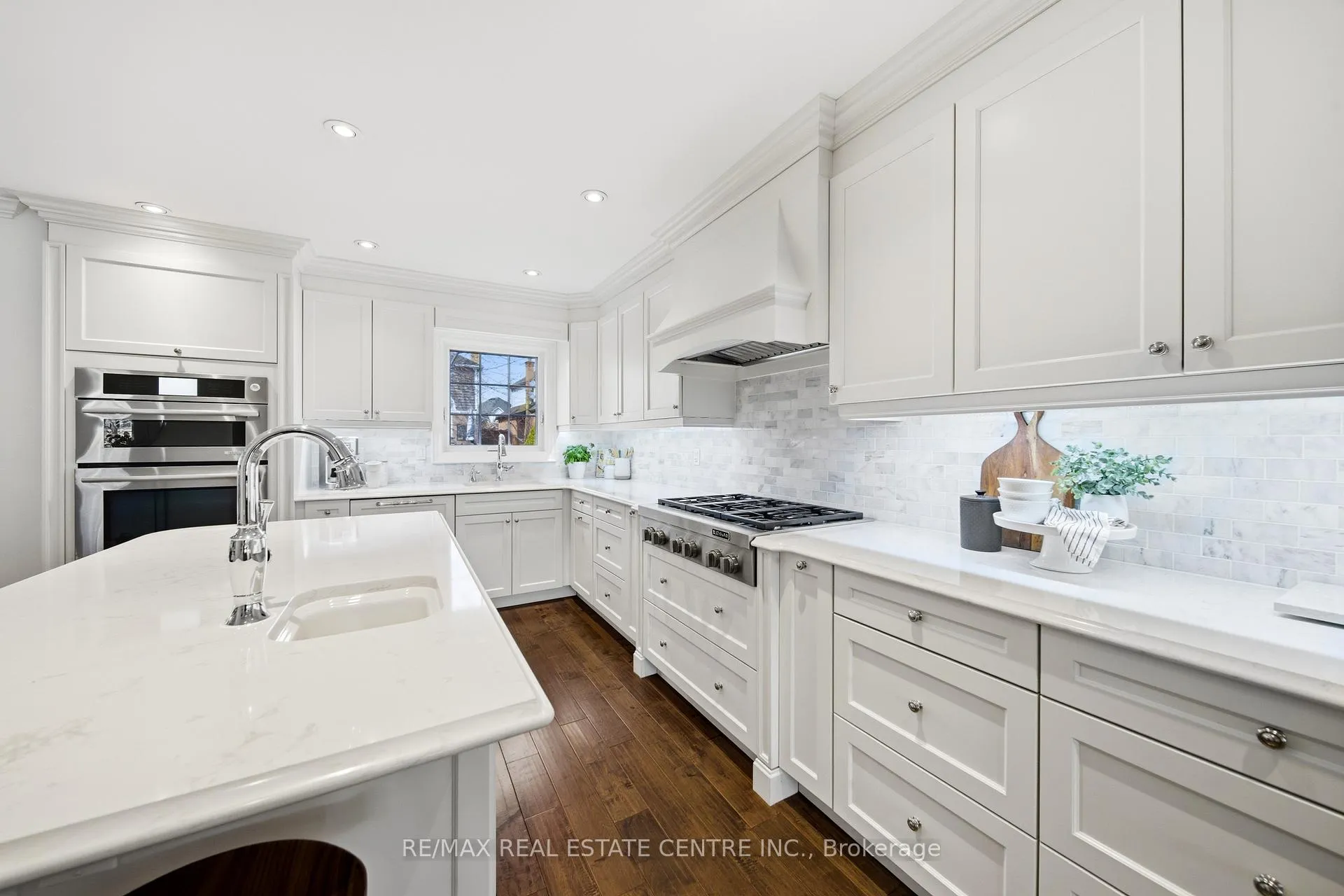 Photo 16 of 4157 Vermont Crescent, Burlington, Rose — HOMEH