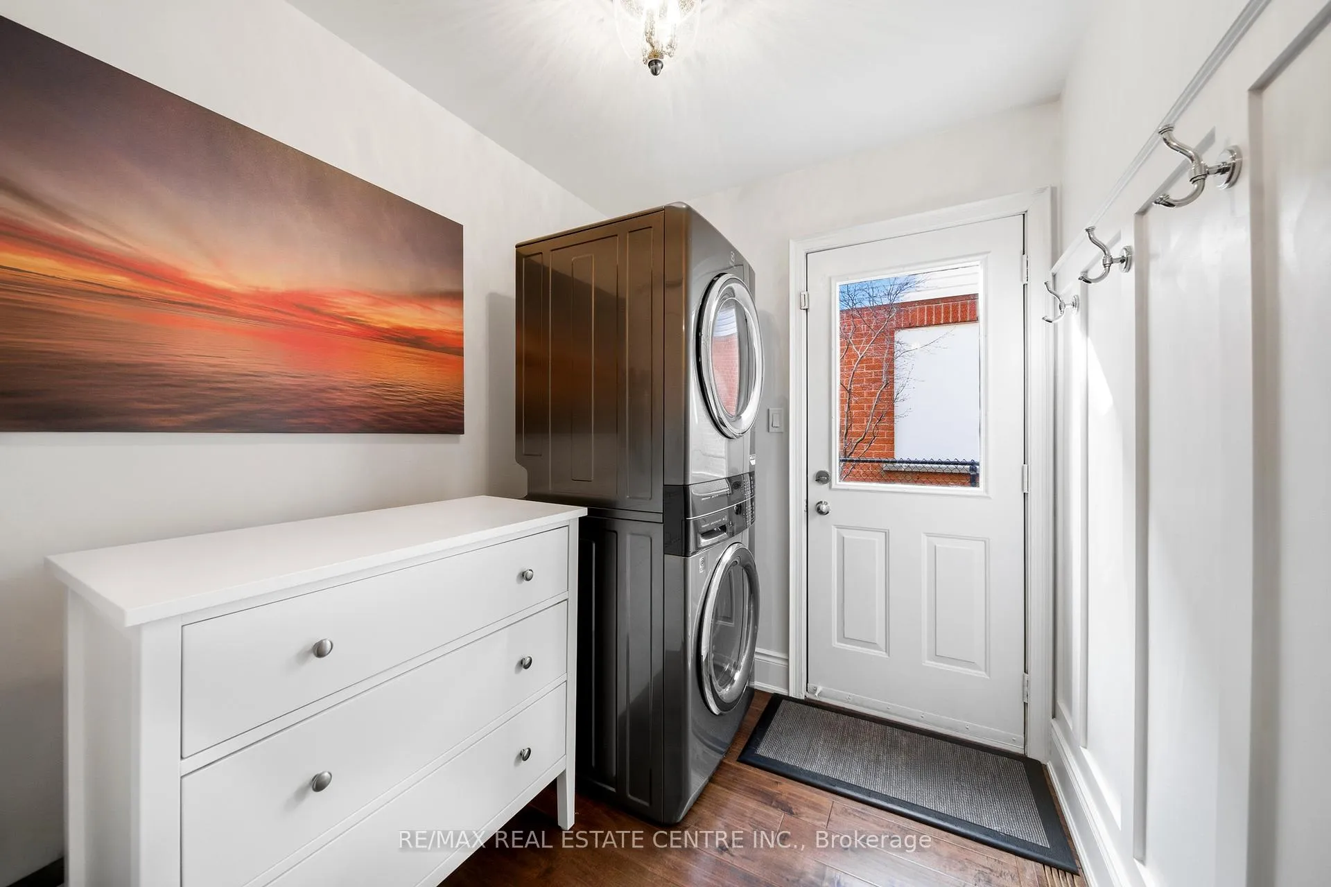 Photo 24 of 4157 Vermont Crescent, Burlington, Rose — HOMEH