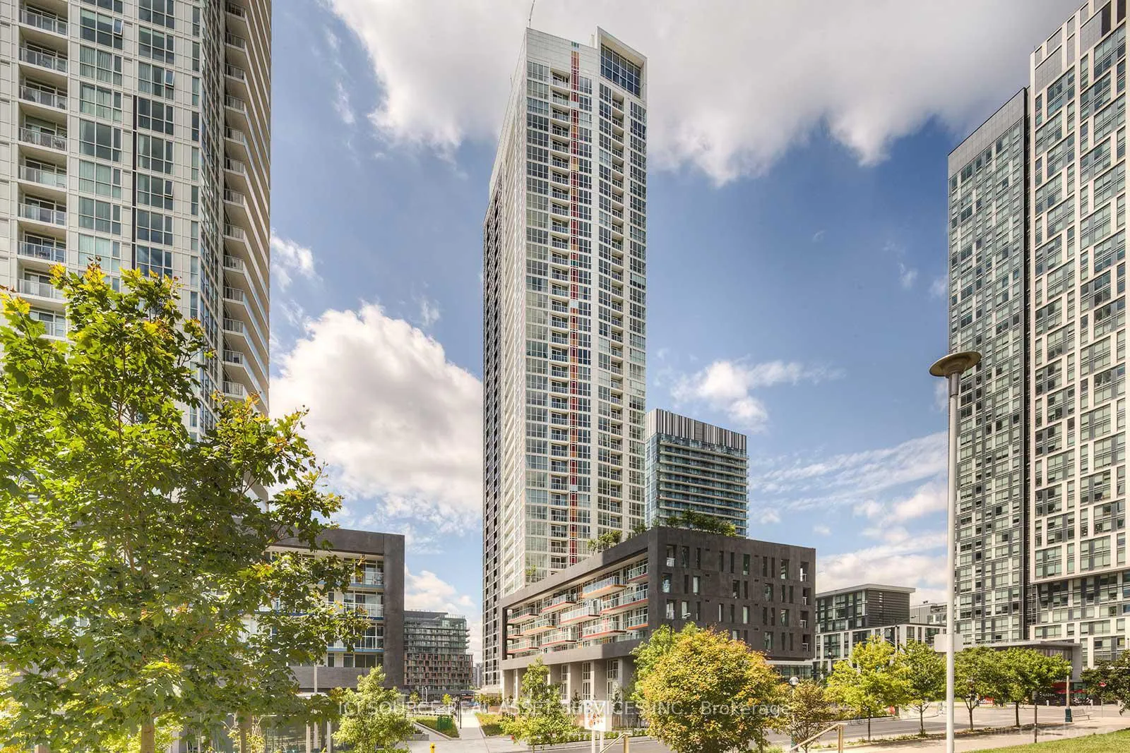 Front of Unit 3109, 75 Queens Wharf Road