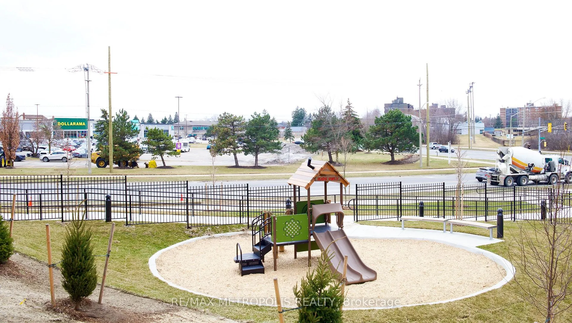 Photo 22 of Unit 610, 1000 Lackner Place, Kitchener — HOMEH