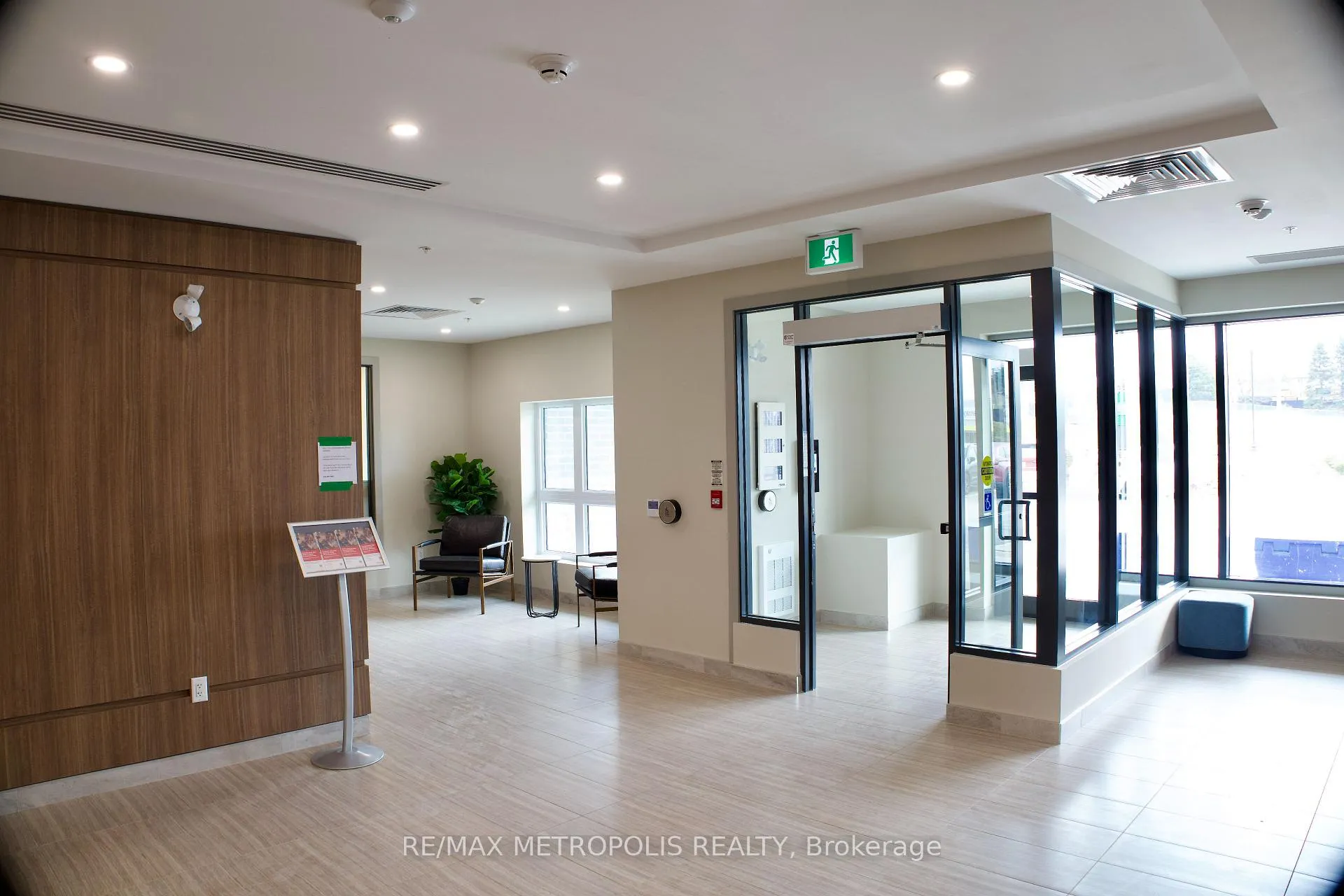 Photo 23 of Unit 610, 1000 Lackner Place, Kitchener — HOMEH