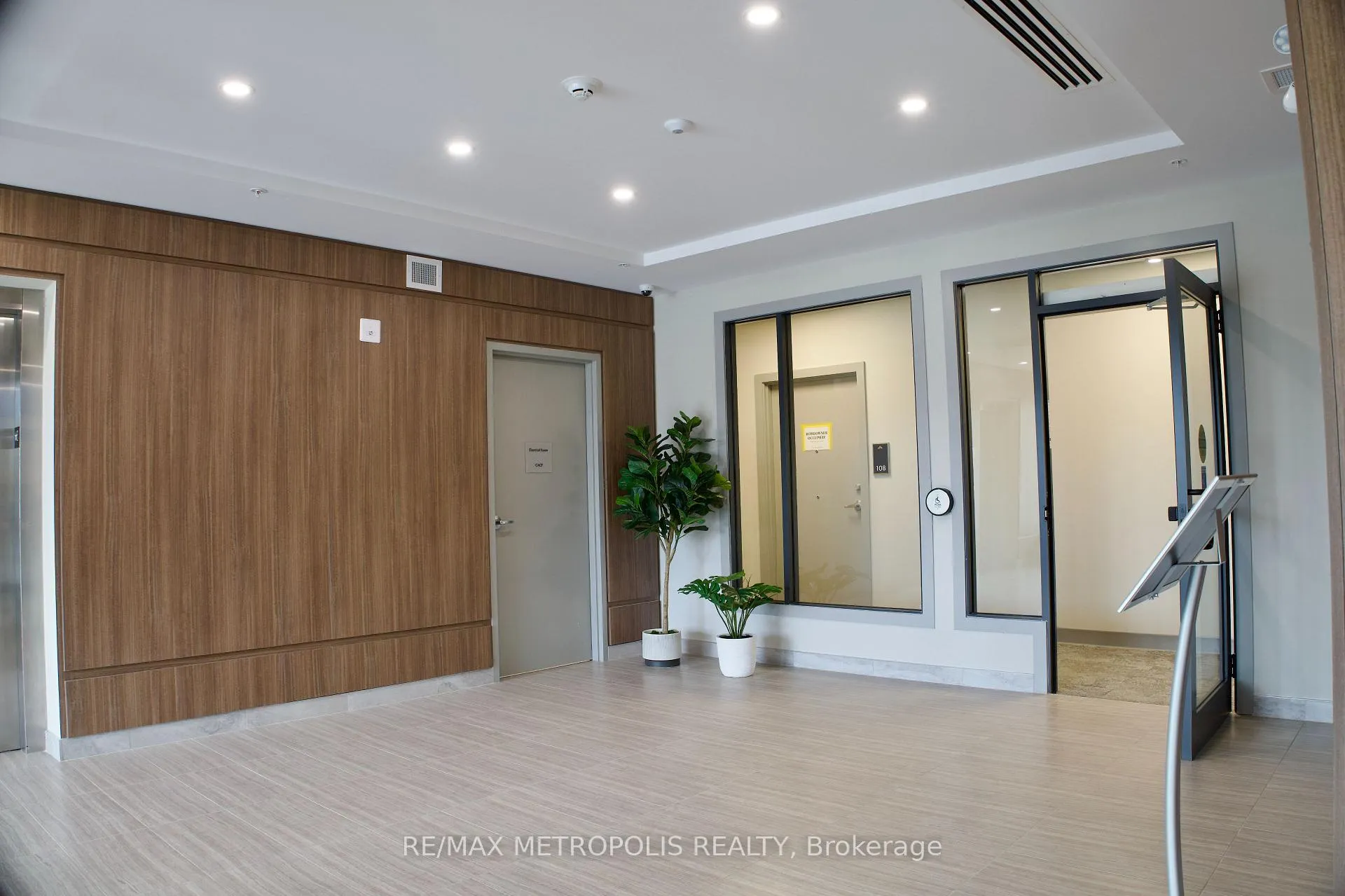 Photo 24 of Unit 610, 1000 Lackner Place, Kitchener — HOMEH