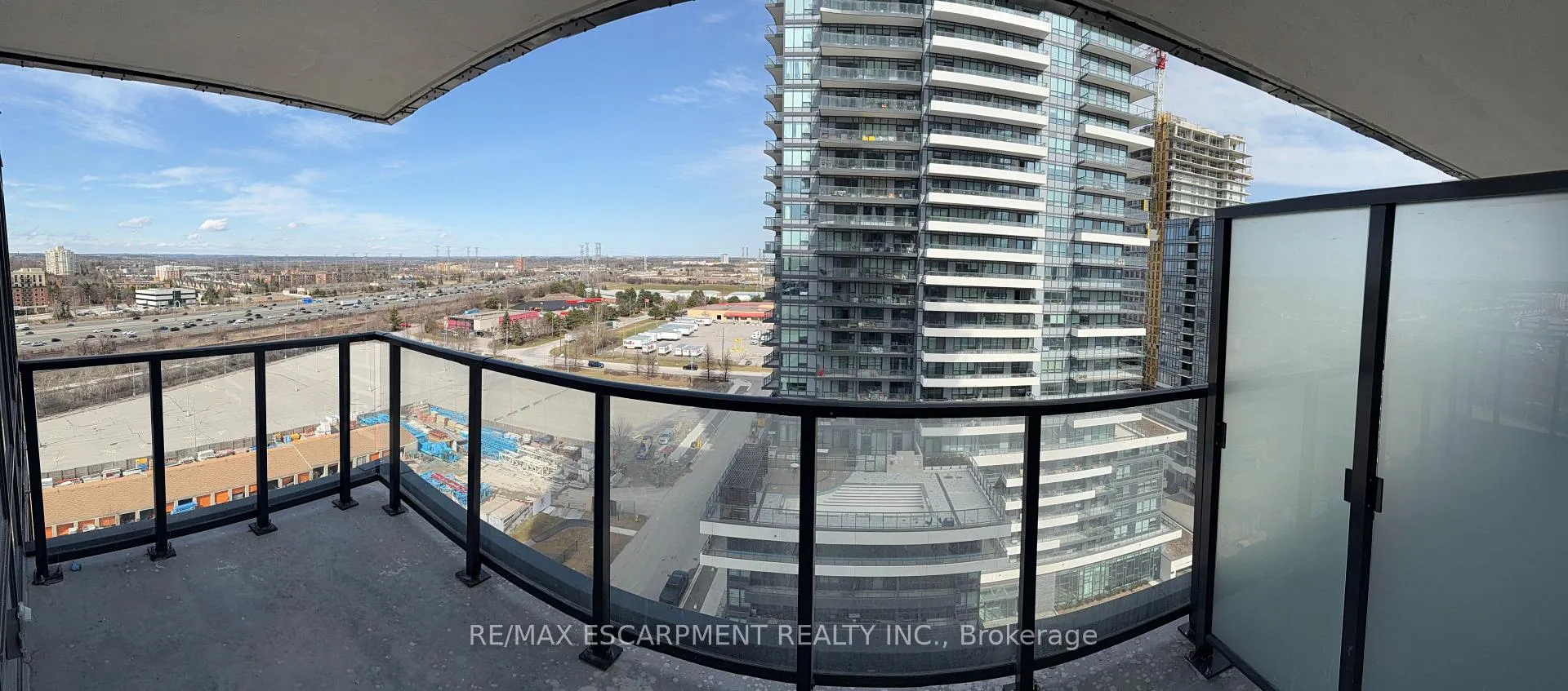 Photo 10 of Unit 1408, 1435 Celebration Drive, Pickering, Liverpool — HOMEH