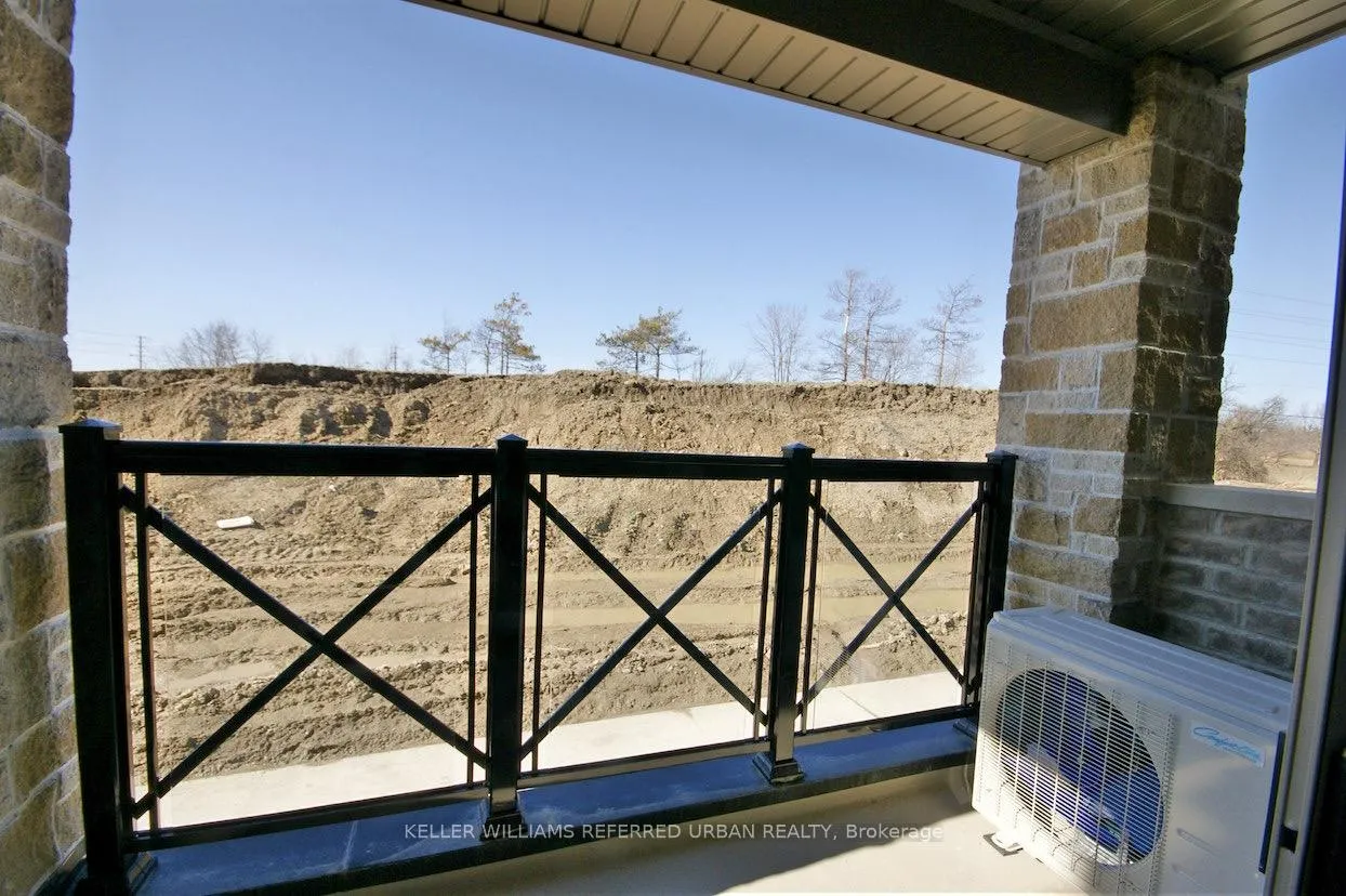 Photo 2 of Unit 218, 10 Dunsheath Way, Markham, Cornell — HOMEH
