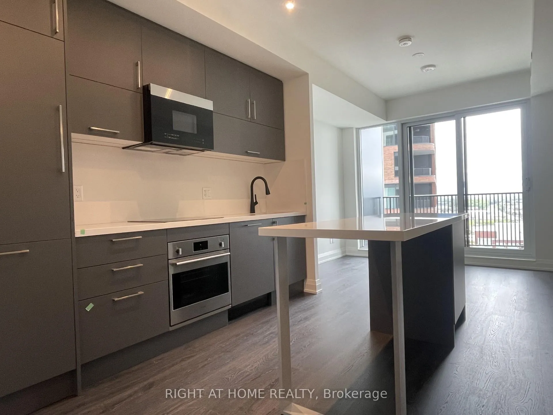 Photo 3 of Unit 2011, 56 Andre De Grasse Street, Markham, Unionville — HOMEH